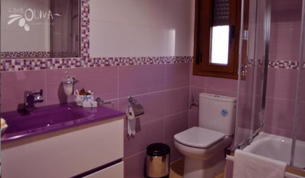 Double Room with Private Bathroom - Photo 7