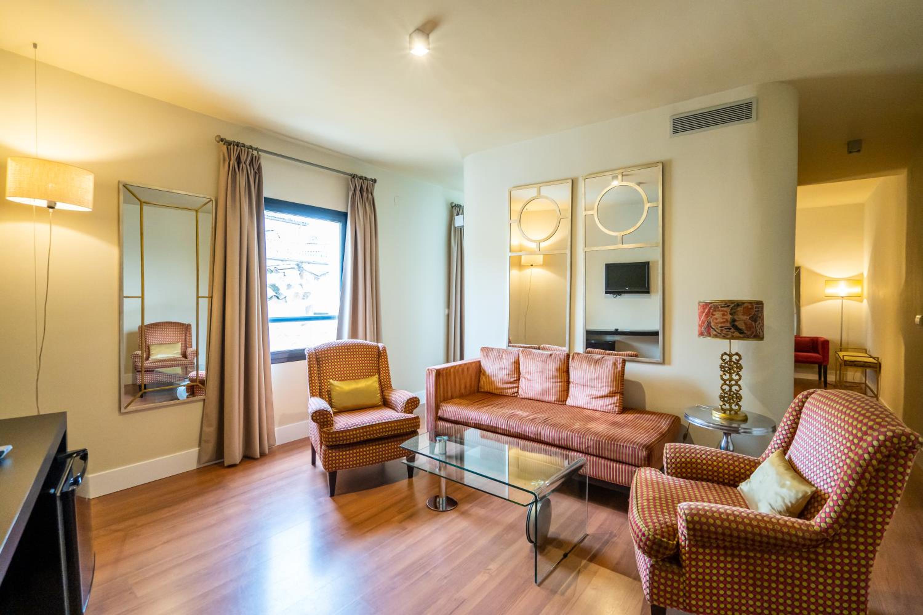Junior Suite - Photo 2