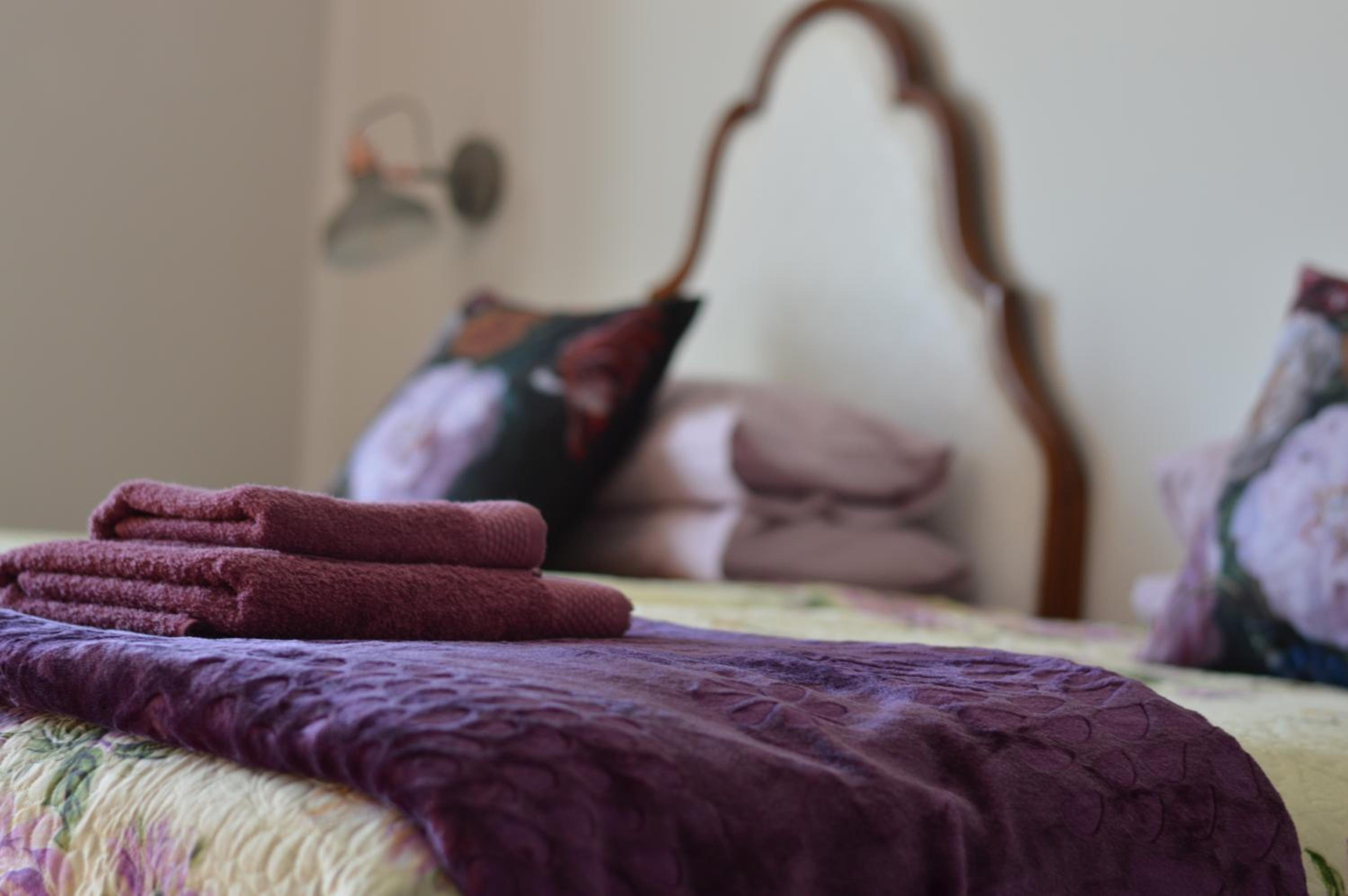 Two-Bedroom House - Photo 8