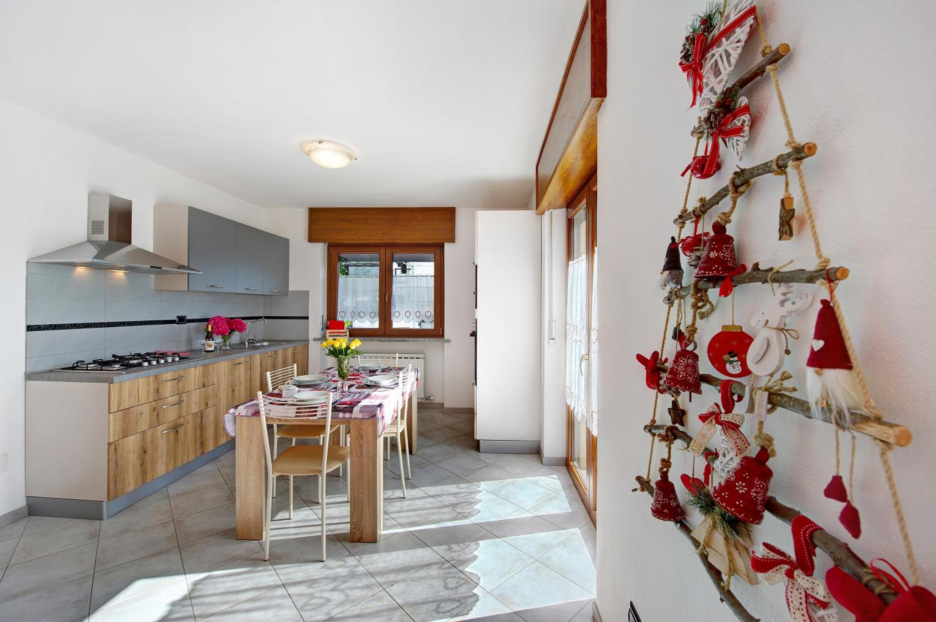 Superior One-Bedroom Apartment with Balcony - Photo 4