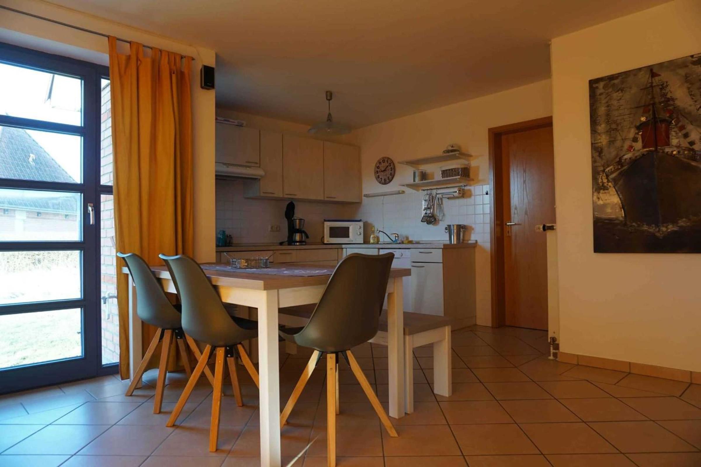 Three-Bedroom House photo 2