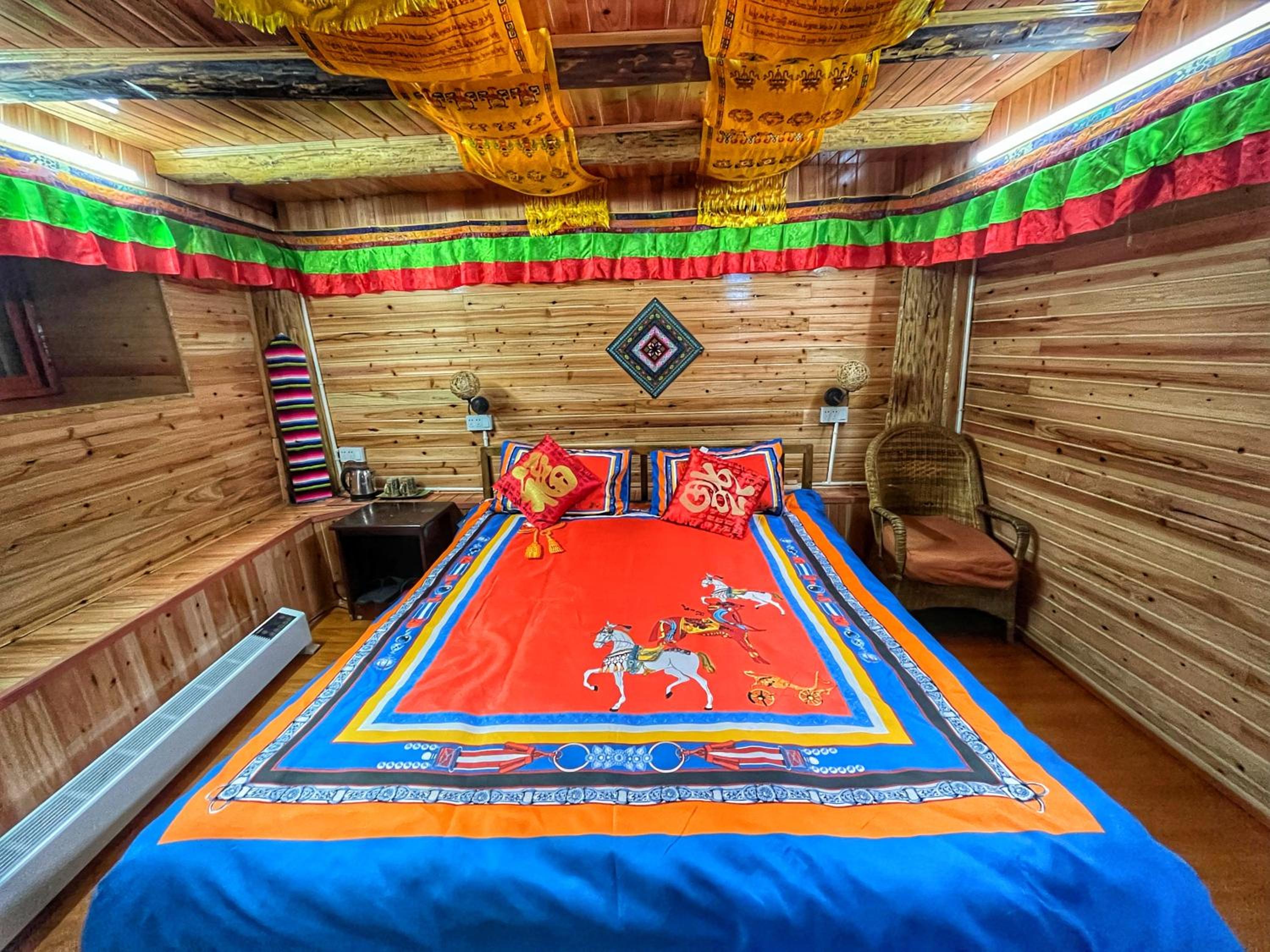 Double Room with Shared Bathroom photo 2