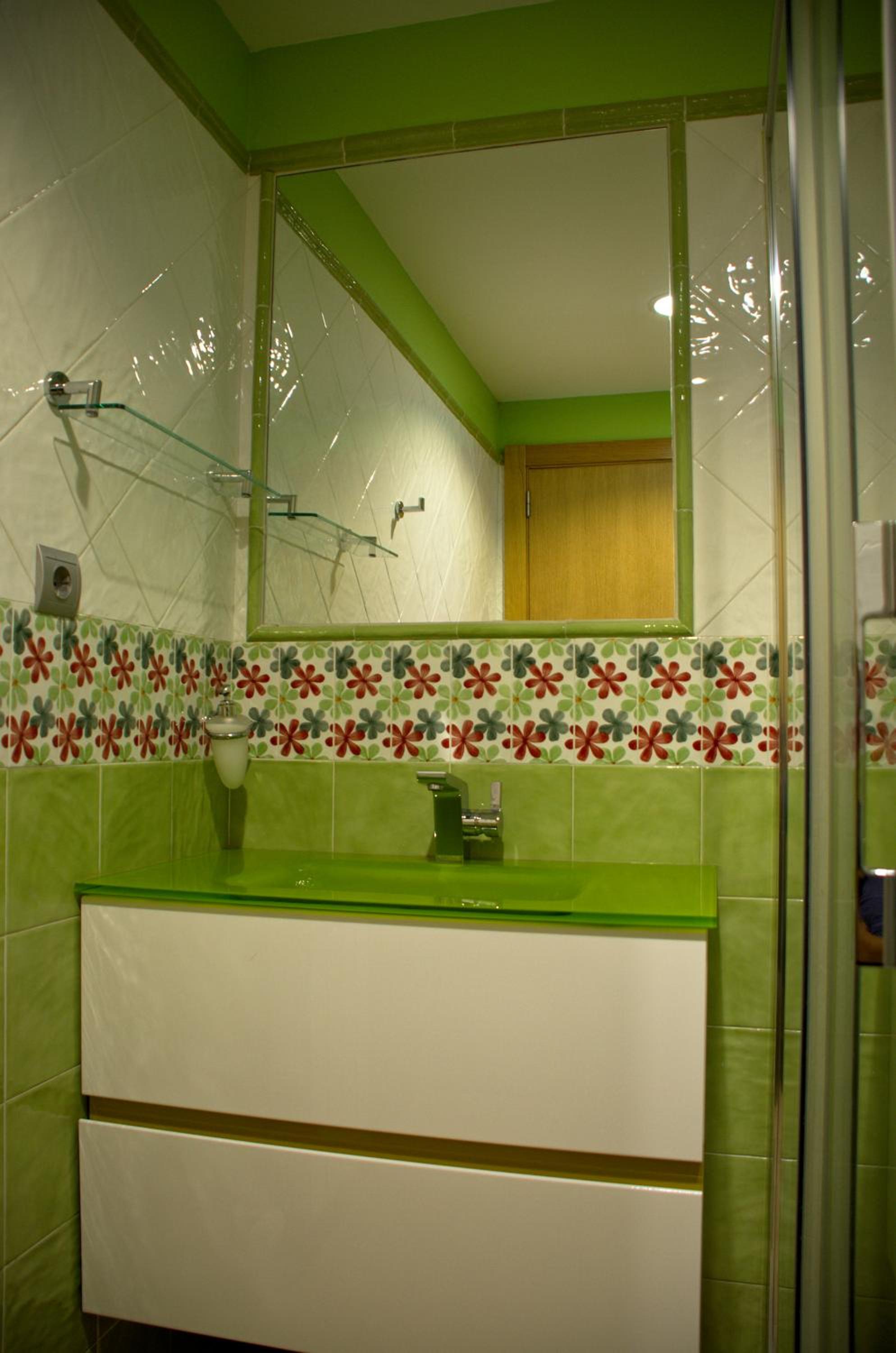 Double Room with Private Bathroom - Photo 5