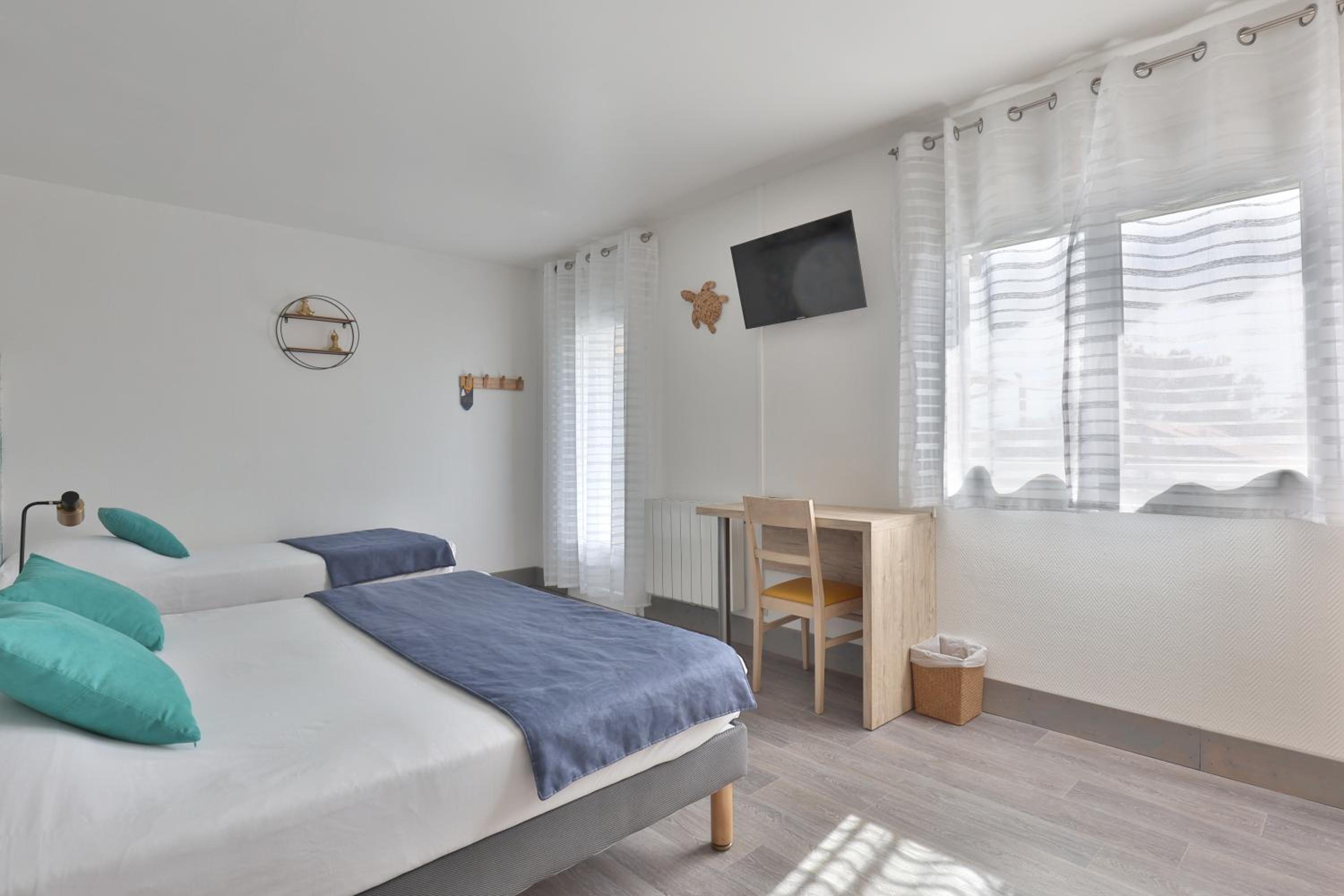Triple Room with Garden View photo 2