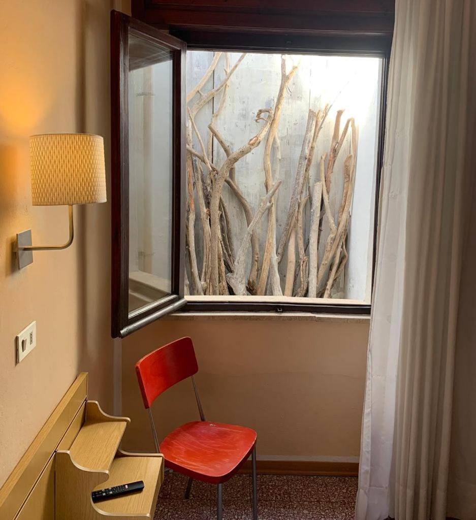Economy Double or Twin Room - Photo 3