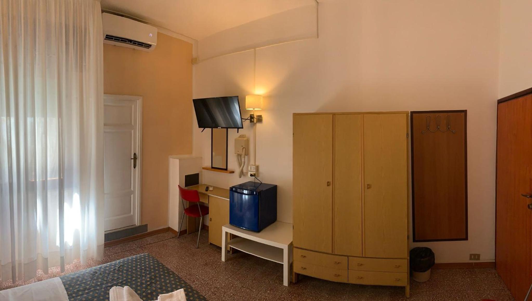 Economy Double or Twin Room - Photo 5