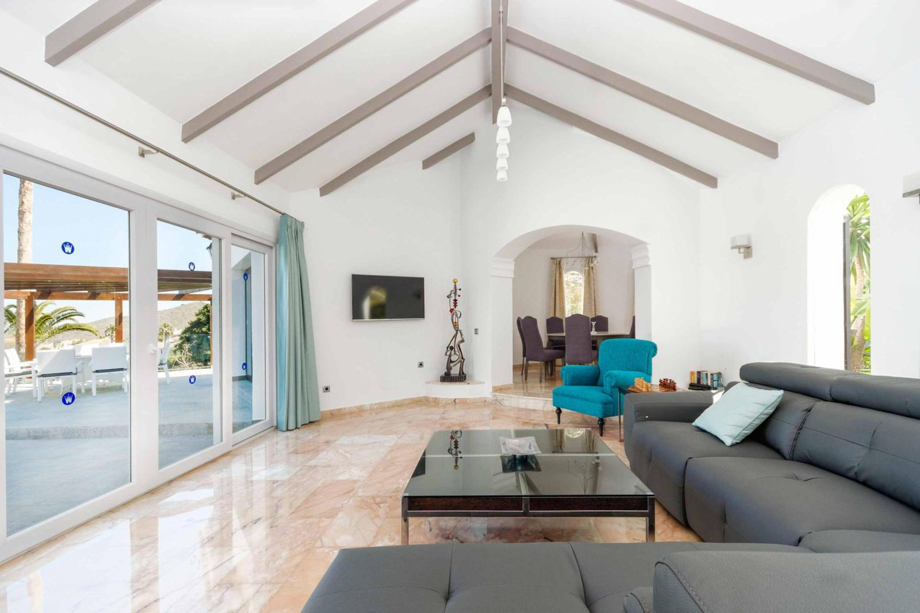 Villa de Cuatro Habitaciones