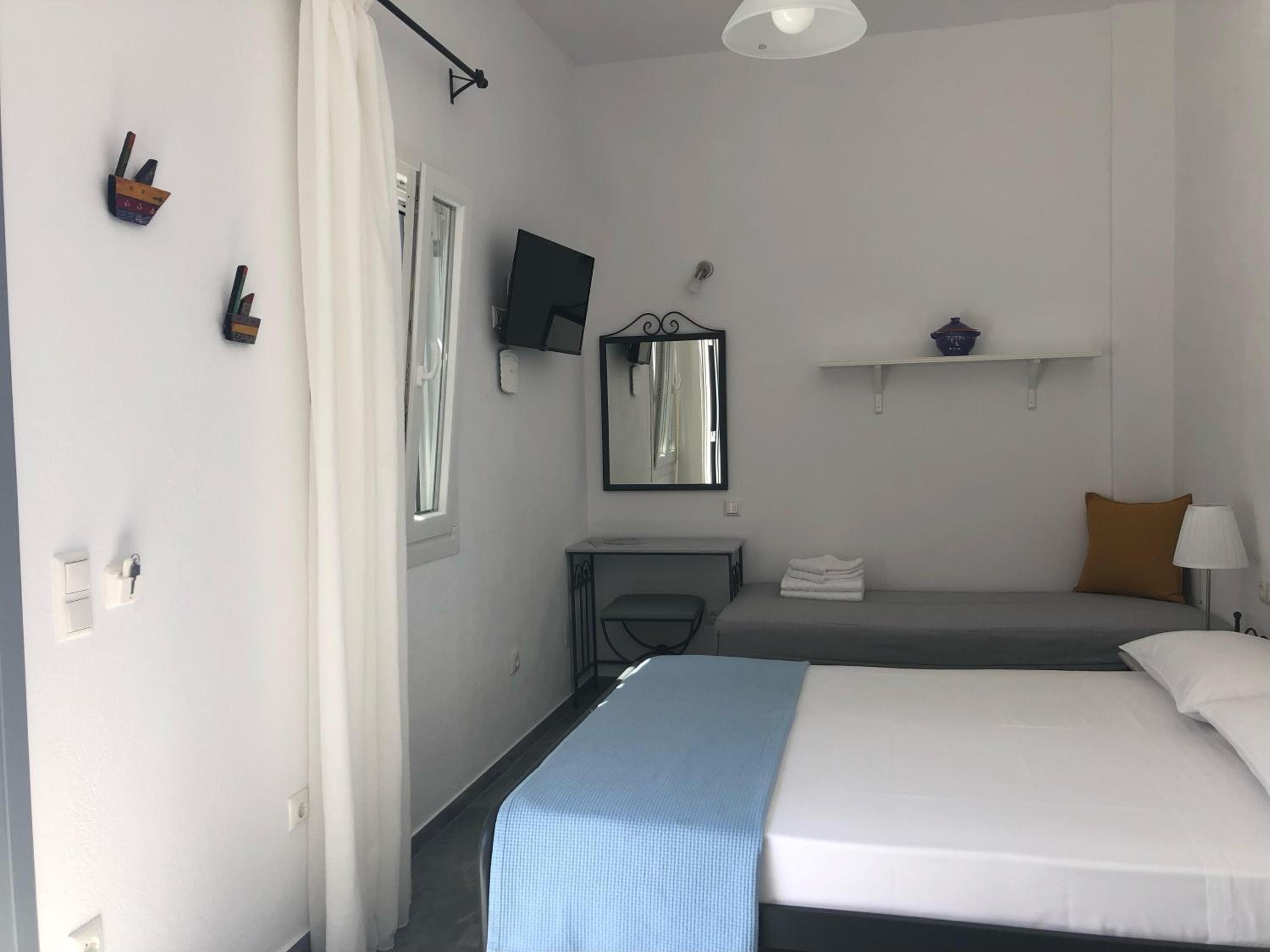 Classic Triple Room photo 1