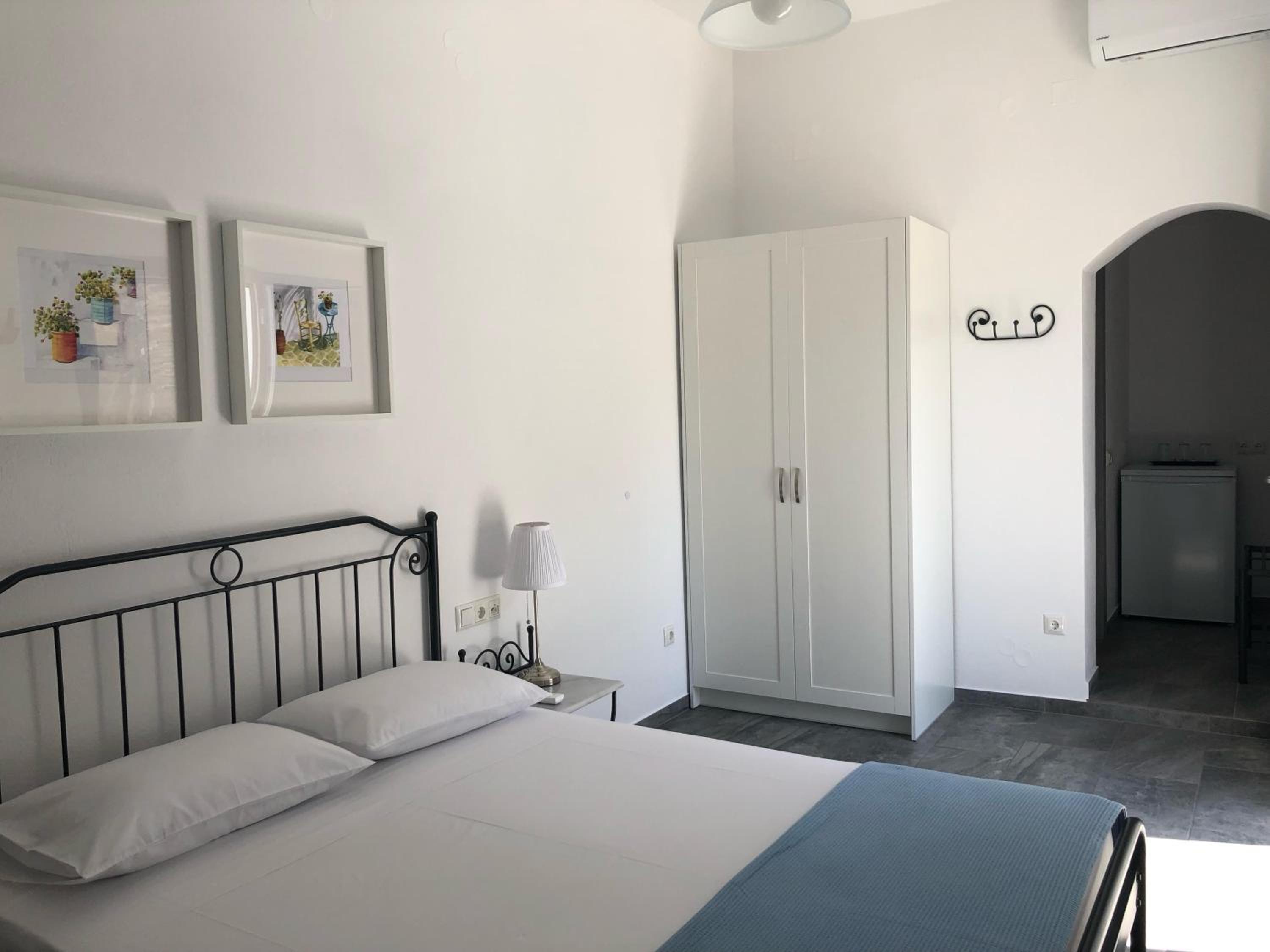 Classic Triple Room photo 2