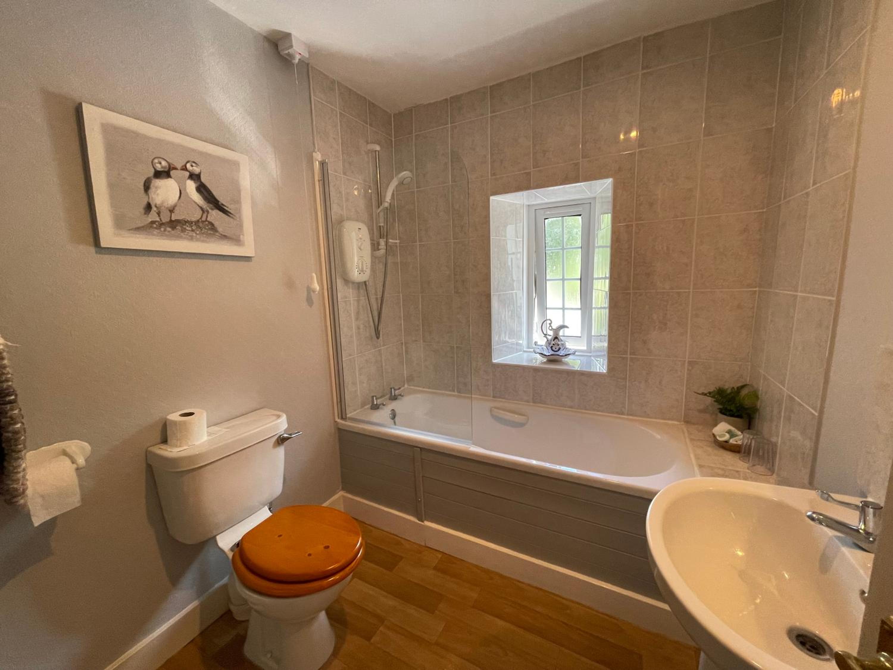 Standard Twin Room with Garden View photo 3
