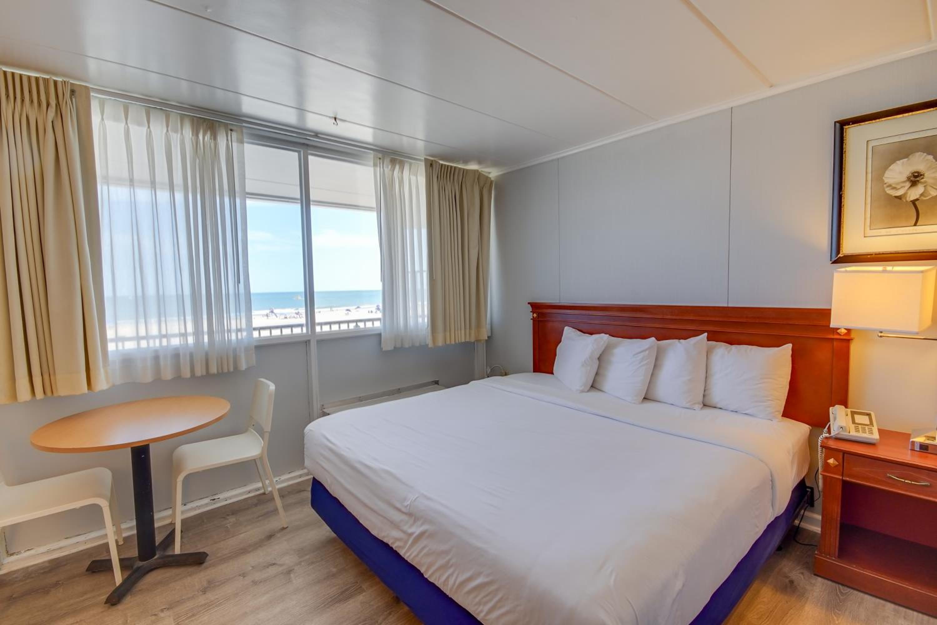 Ocean Front Room with Two King Beds photo 3