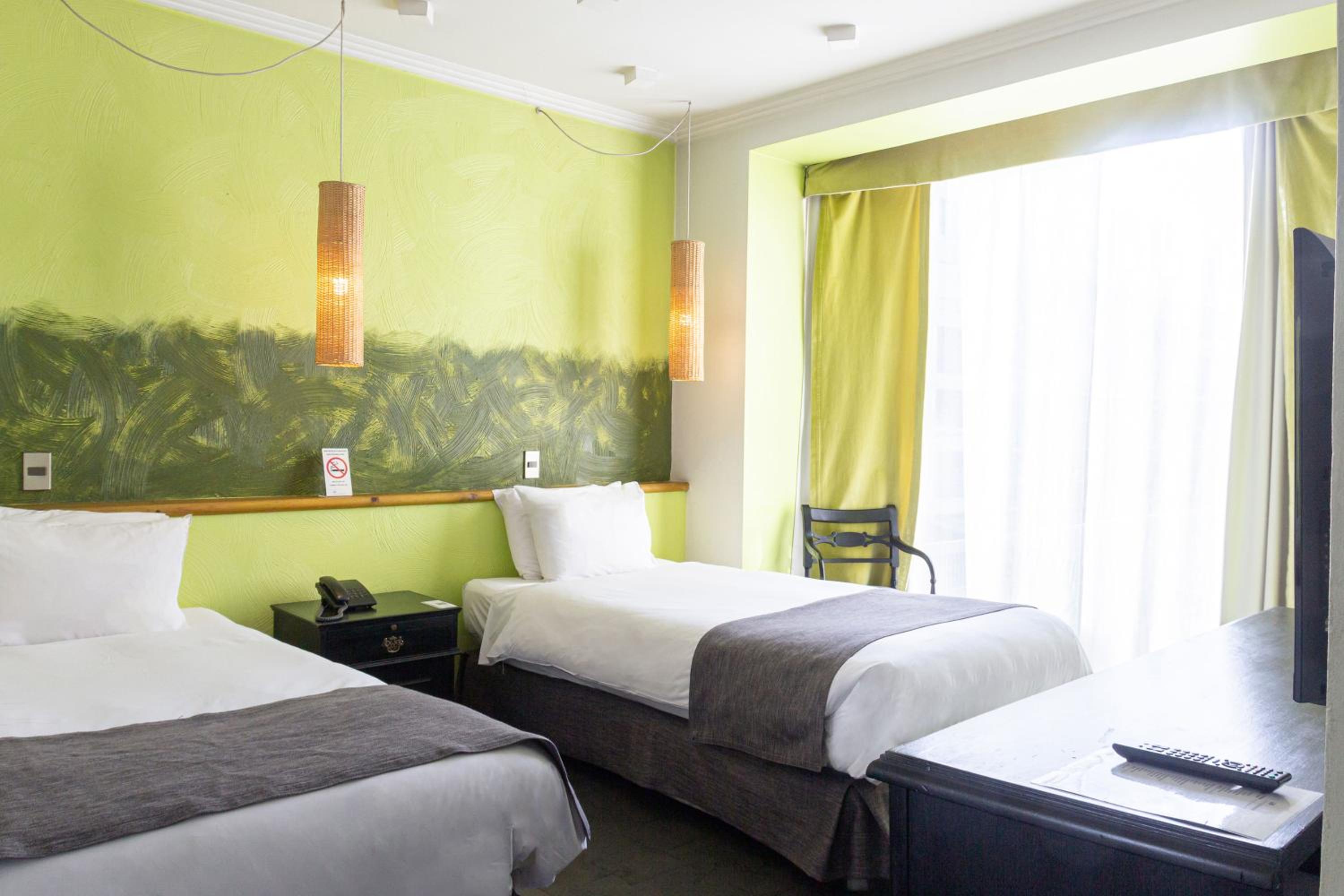 Twin Room - Photo 1
