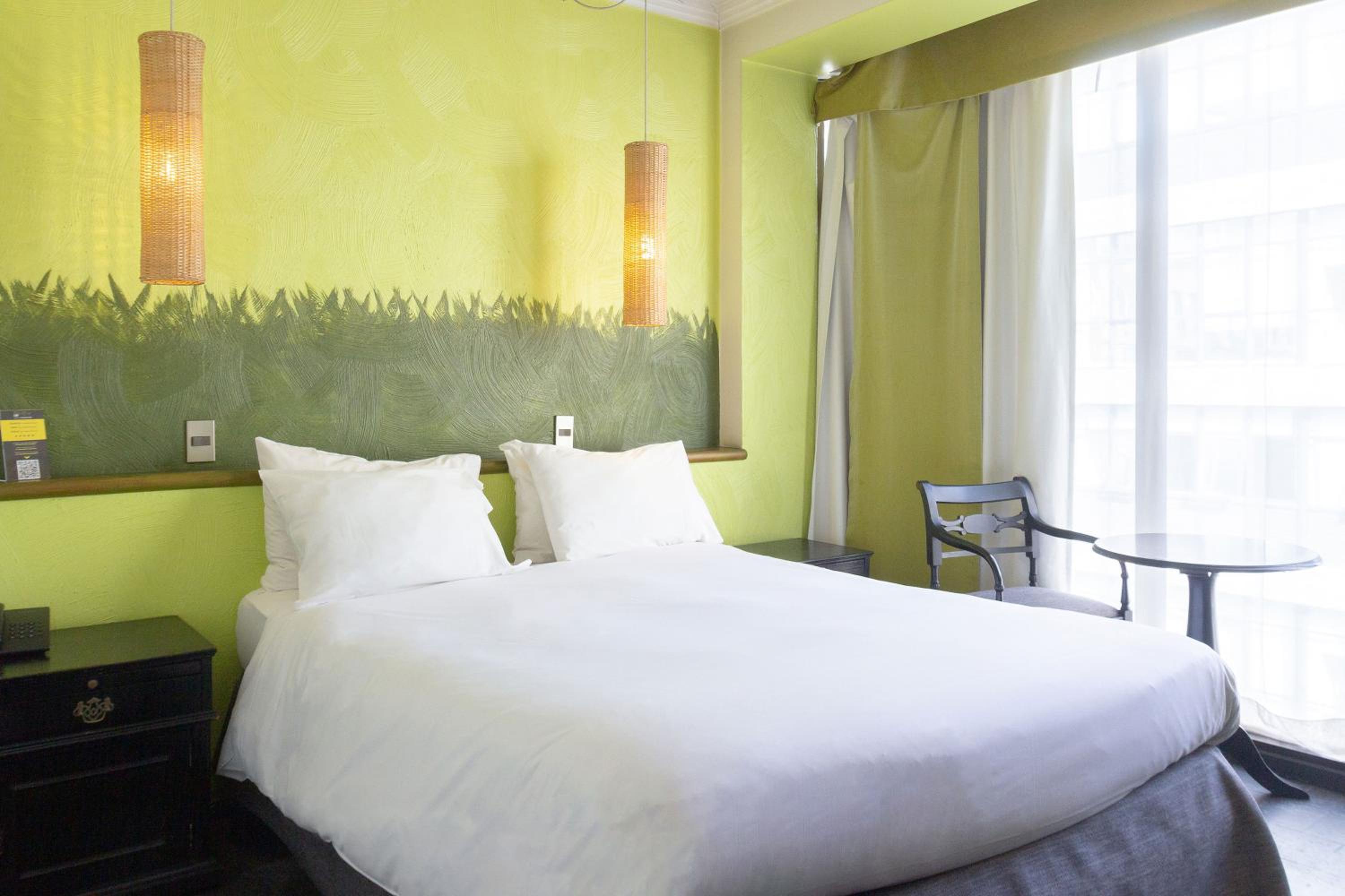 Standard Double Room - Photo 3