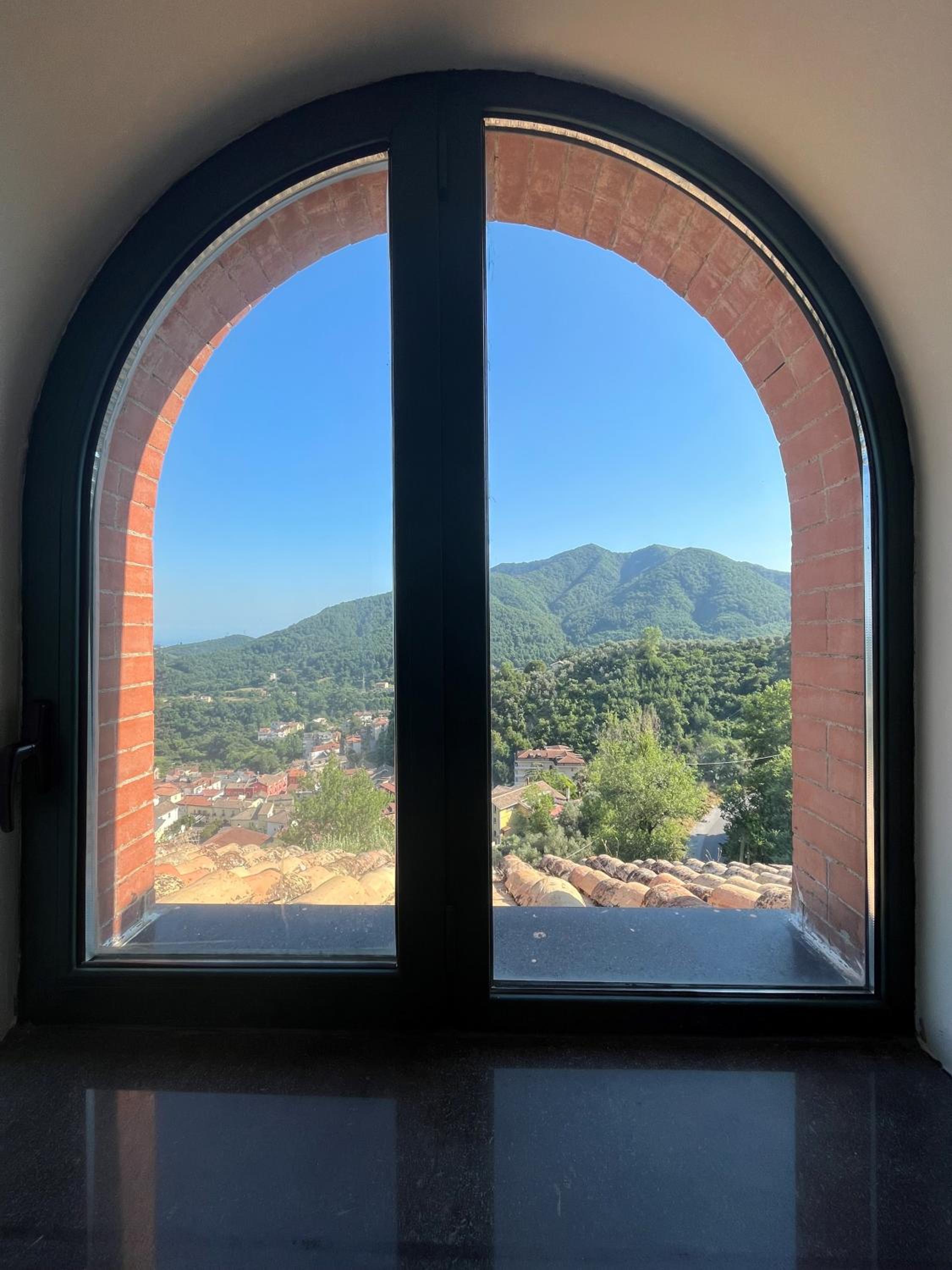 Deluxe Double or Twin Room with Mountain View photo 2