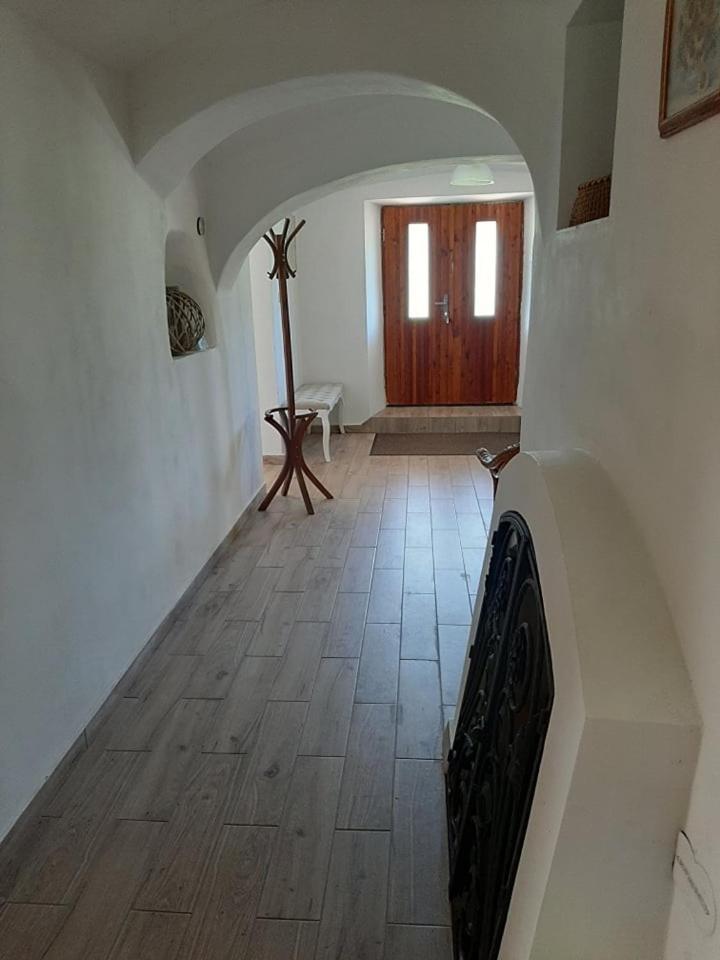 Four-Bedroom House photo 2