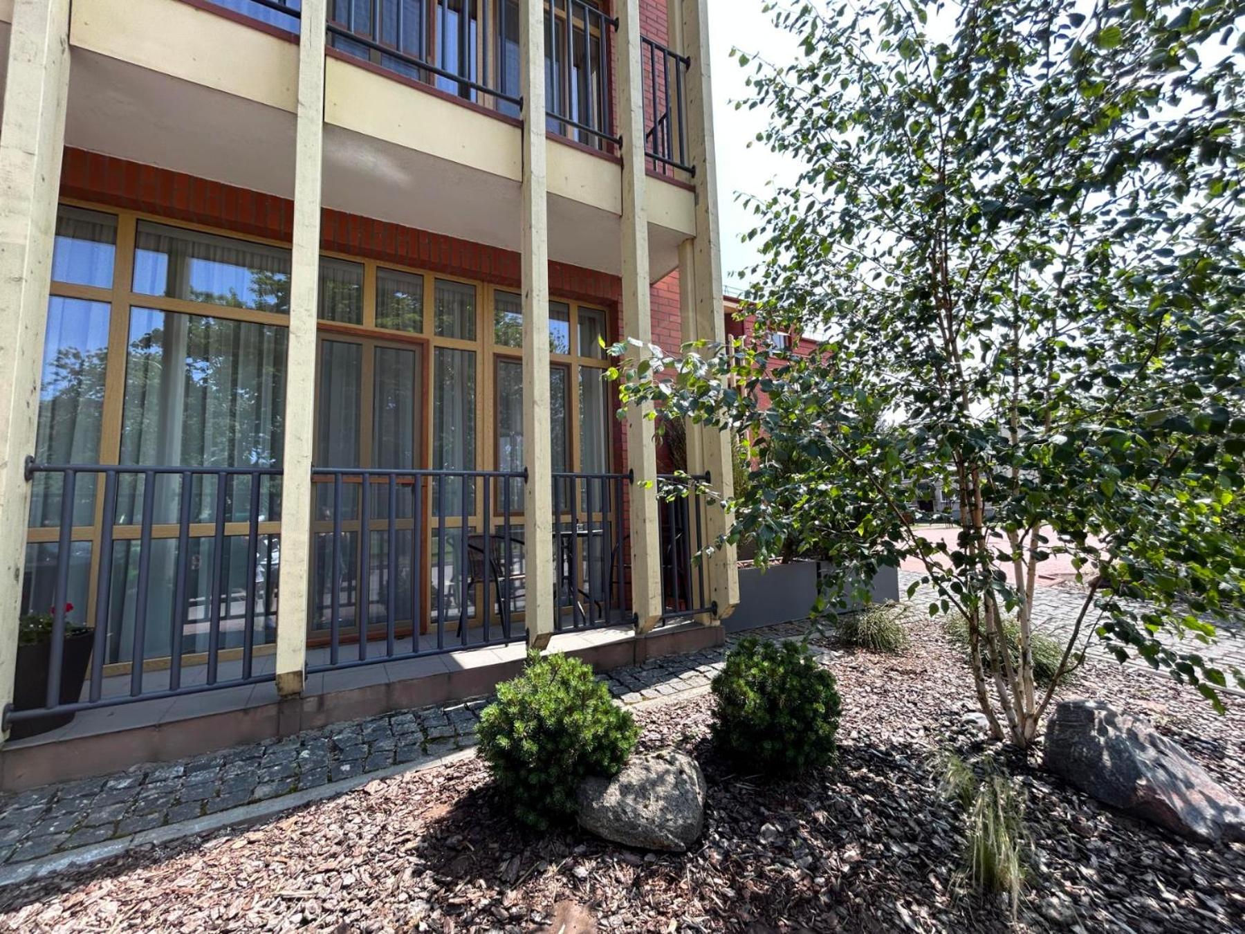 Apartment - Ground Floor - Photo 2
