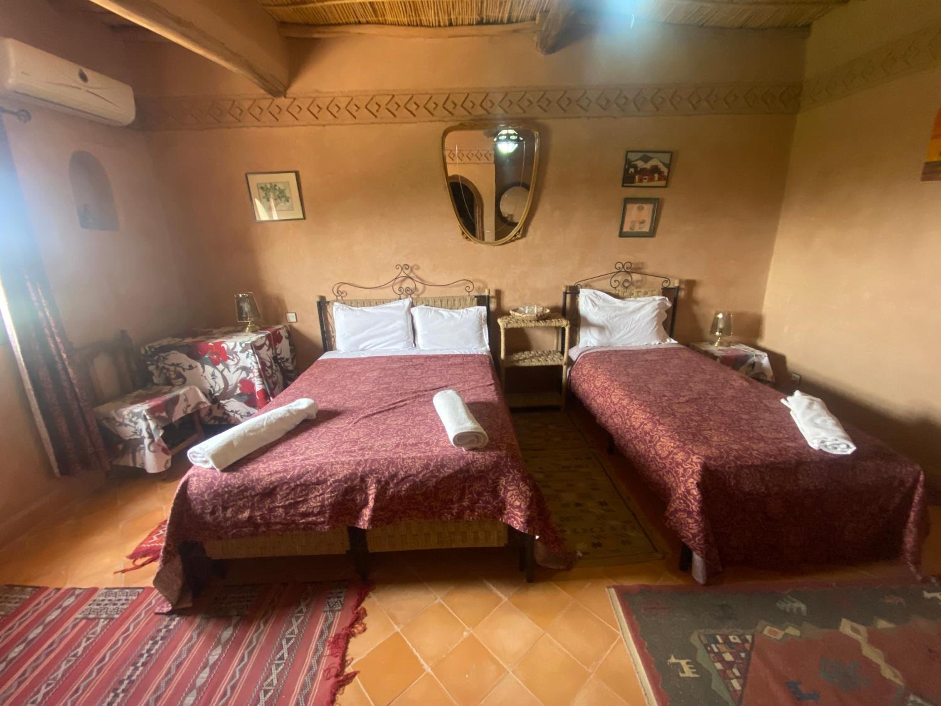 Double Room with Garden View - Photo 7