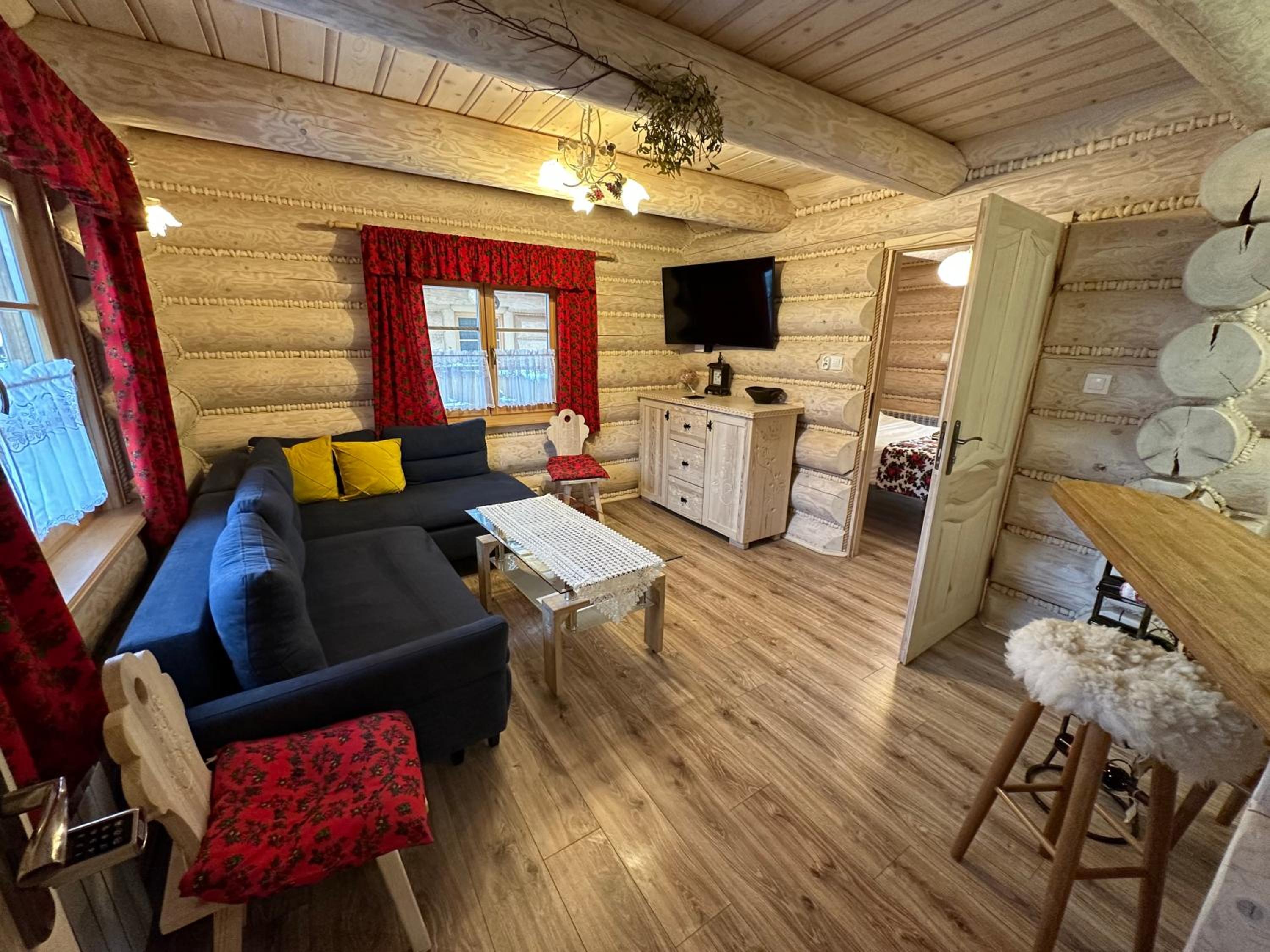 Apartment with Terrace - Photo 1