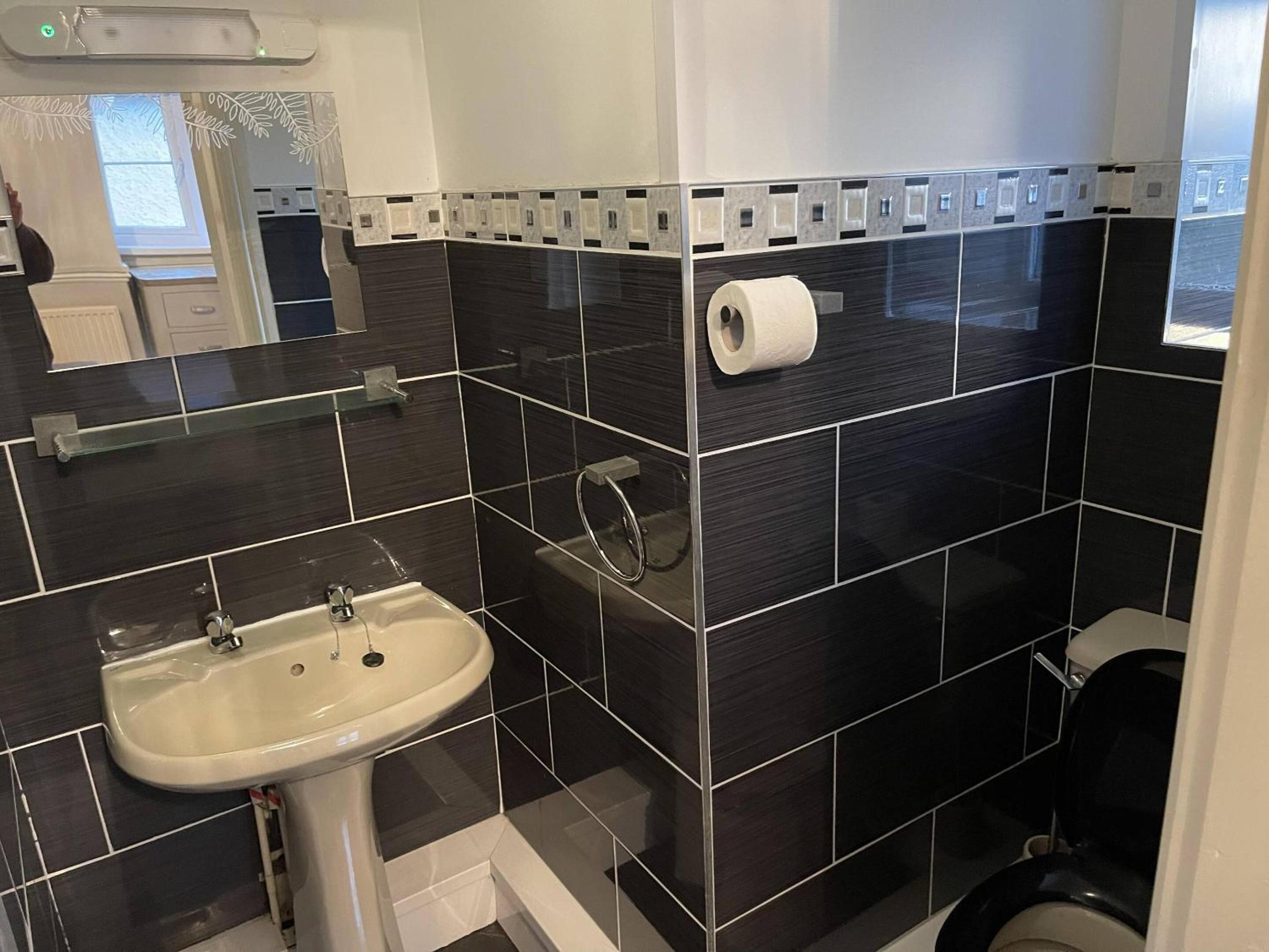 Double Room with Private Bathroom photo 3