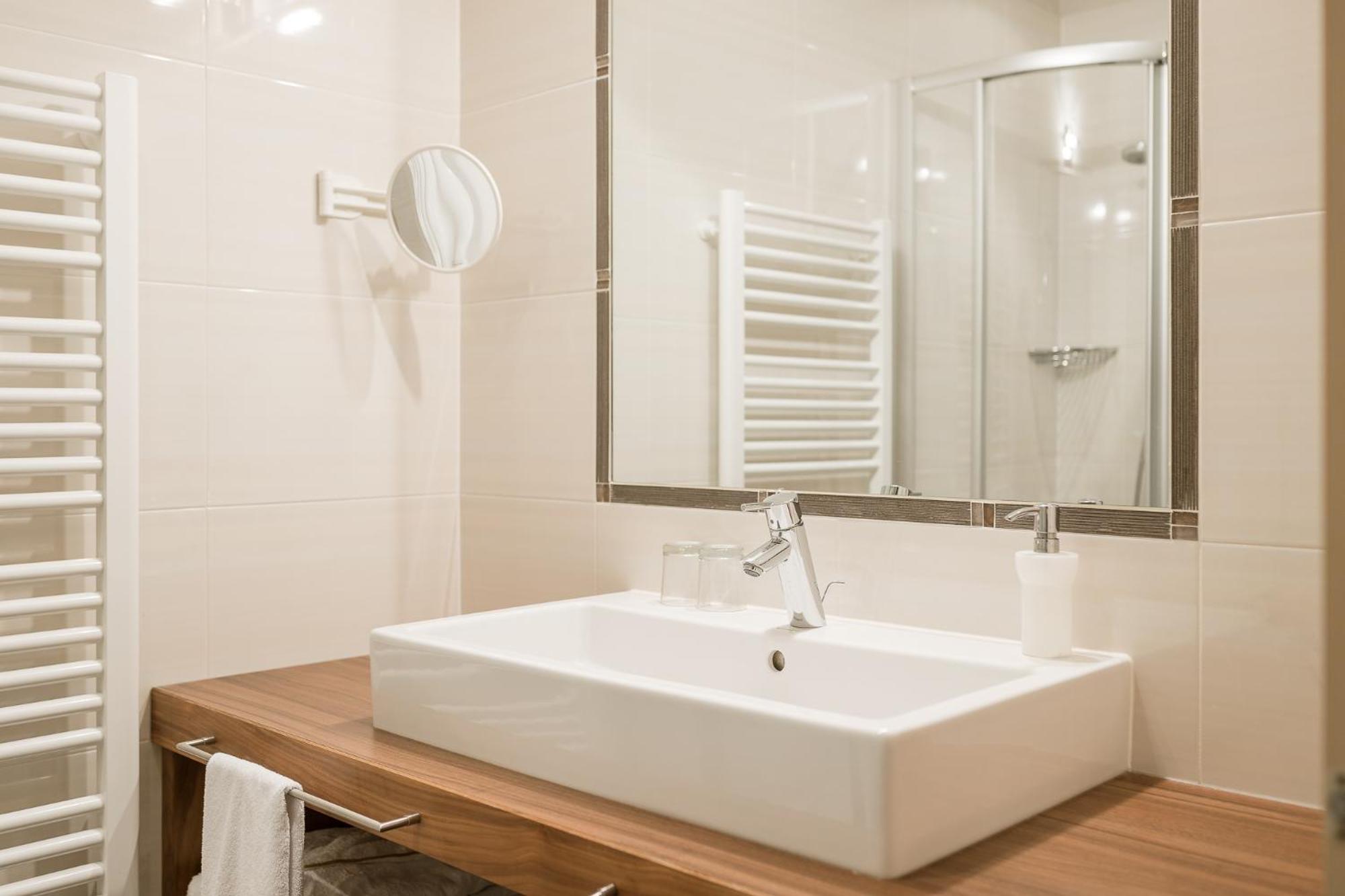 Double Room with Balcony photo 2