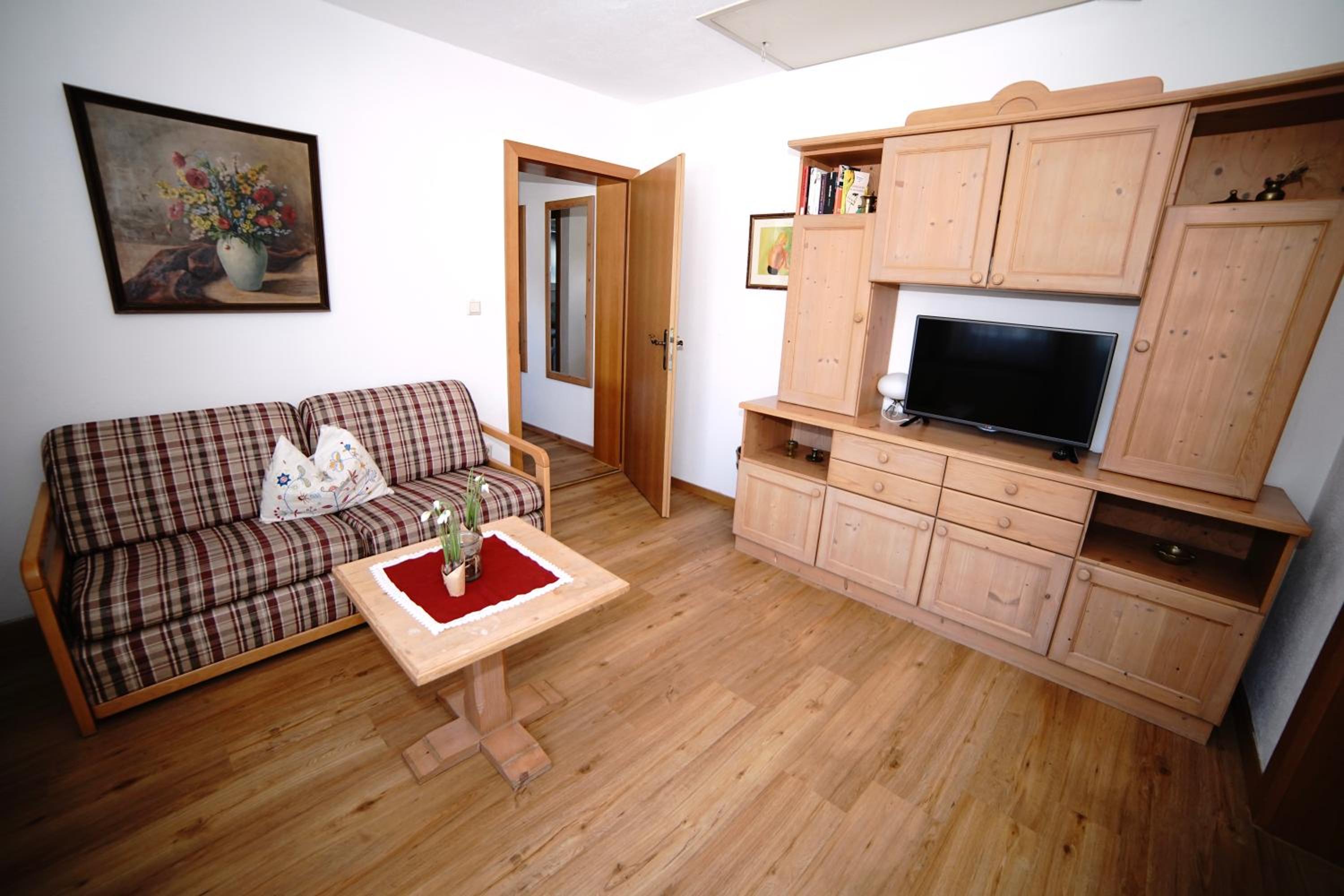 Apartment with Balcony photo 1