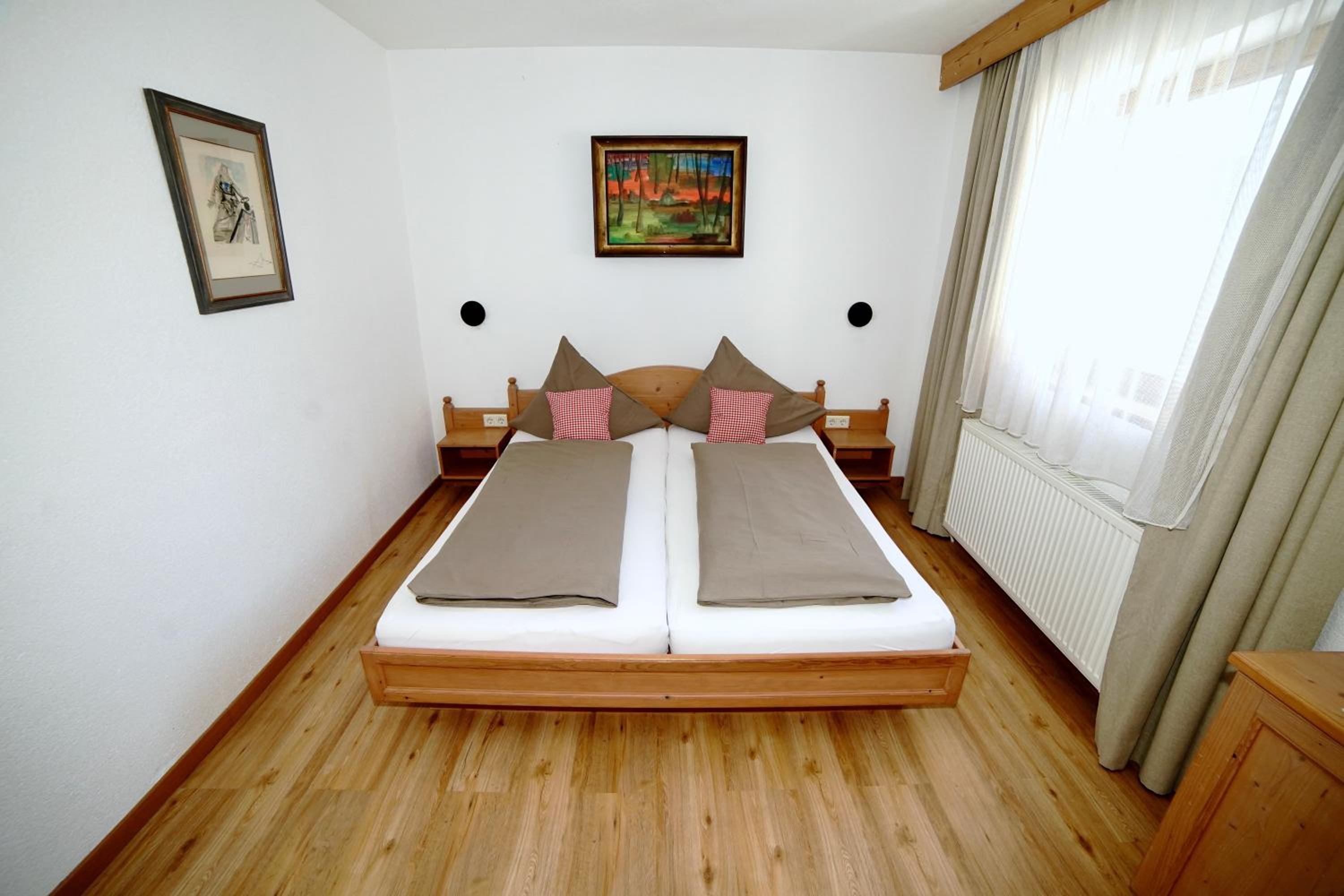 Apartment with Terrace photo 2