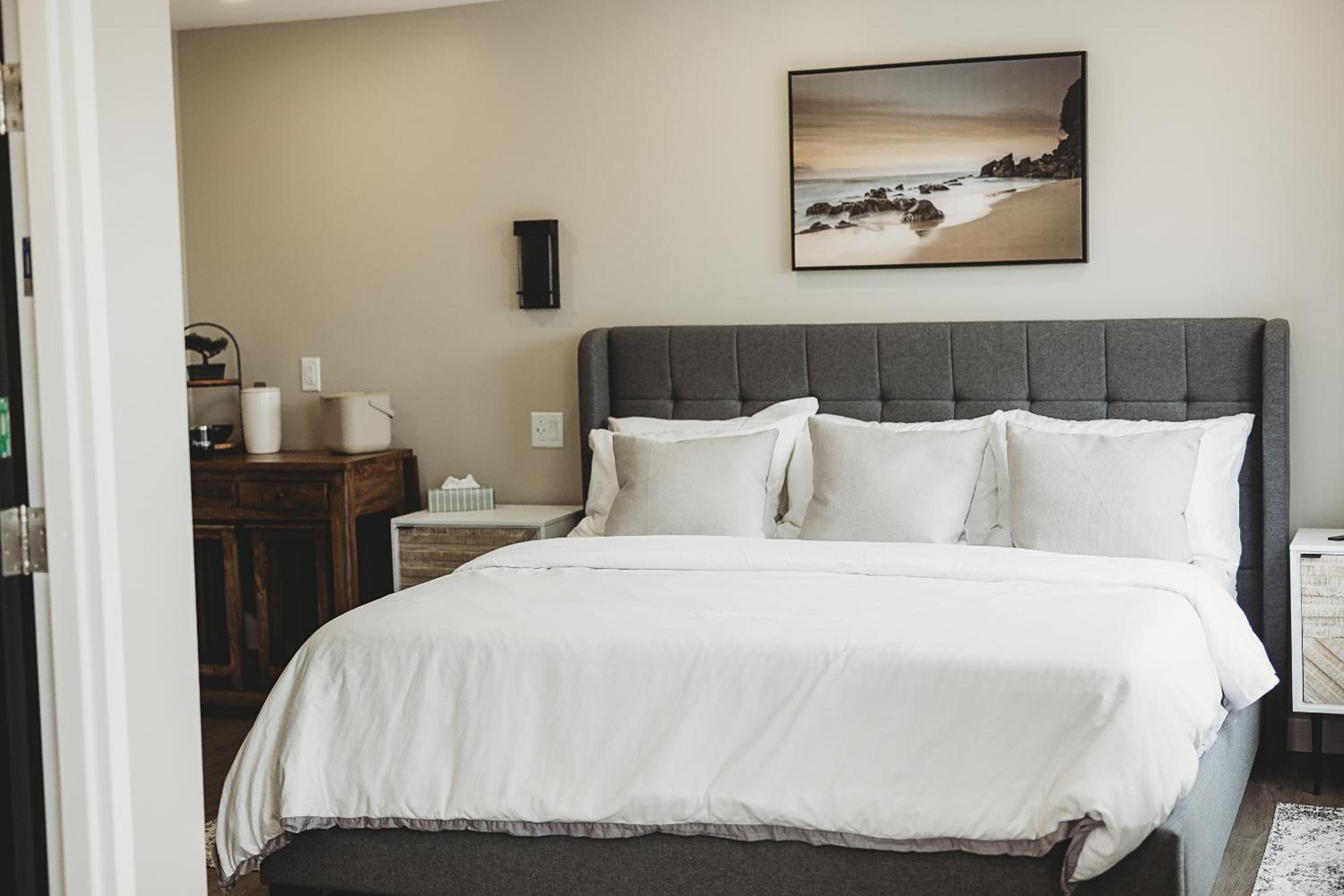 Deluxe Suite with Spa Bath