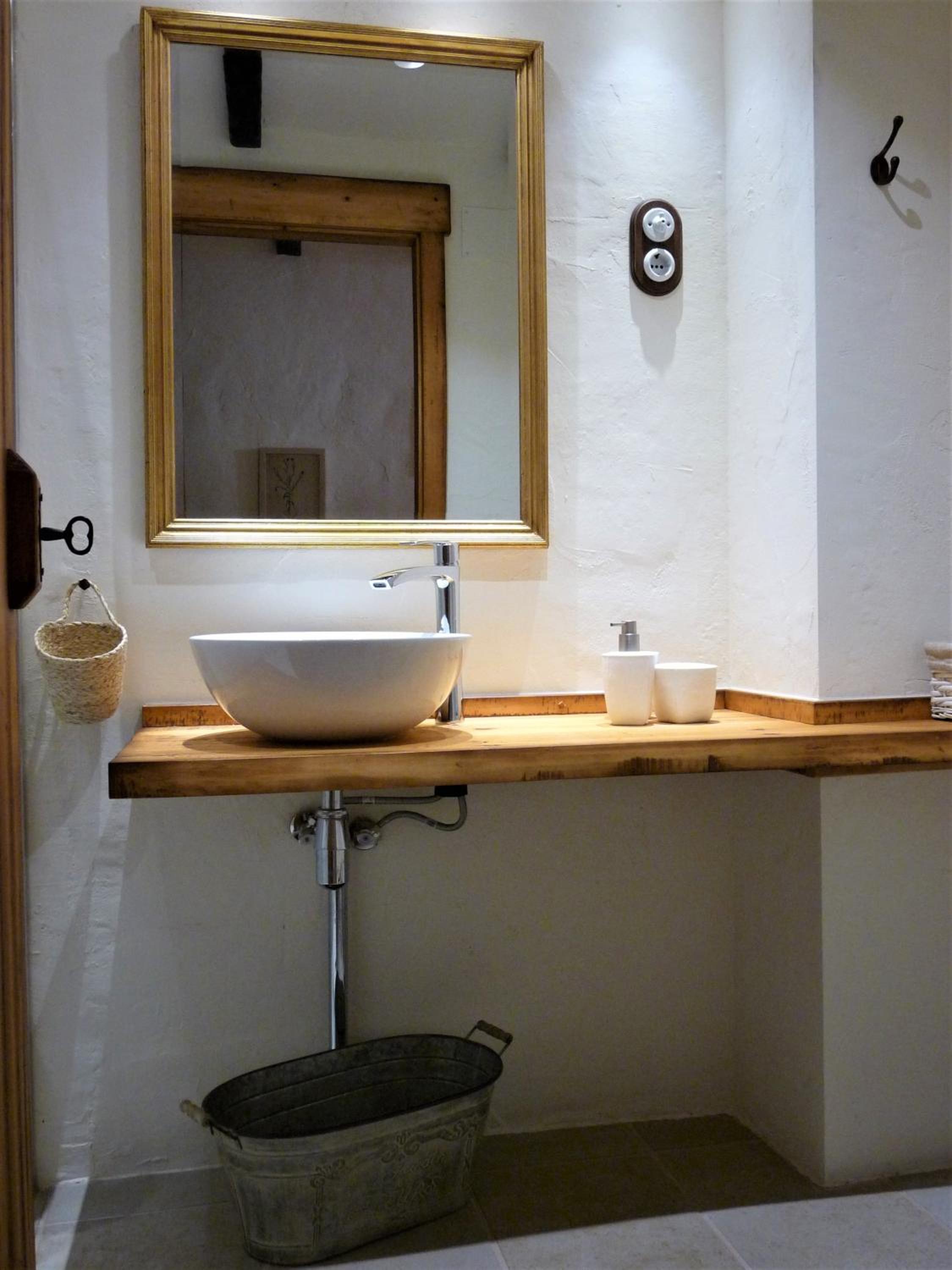 Double Room With Private Bathroom photo 2