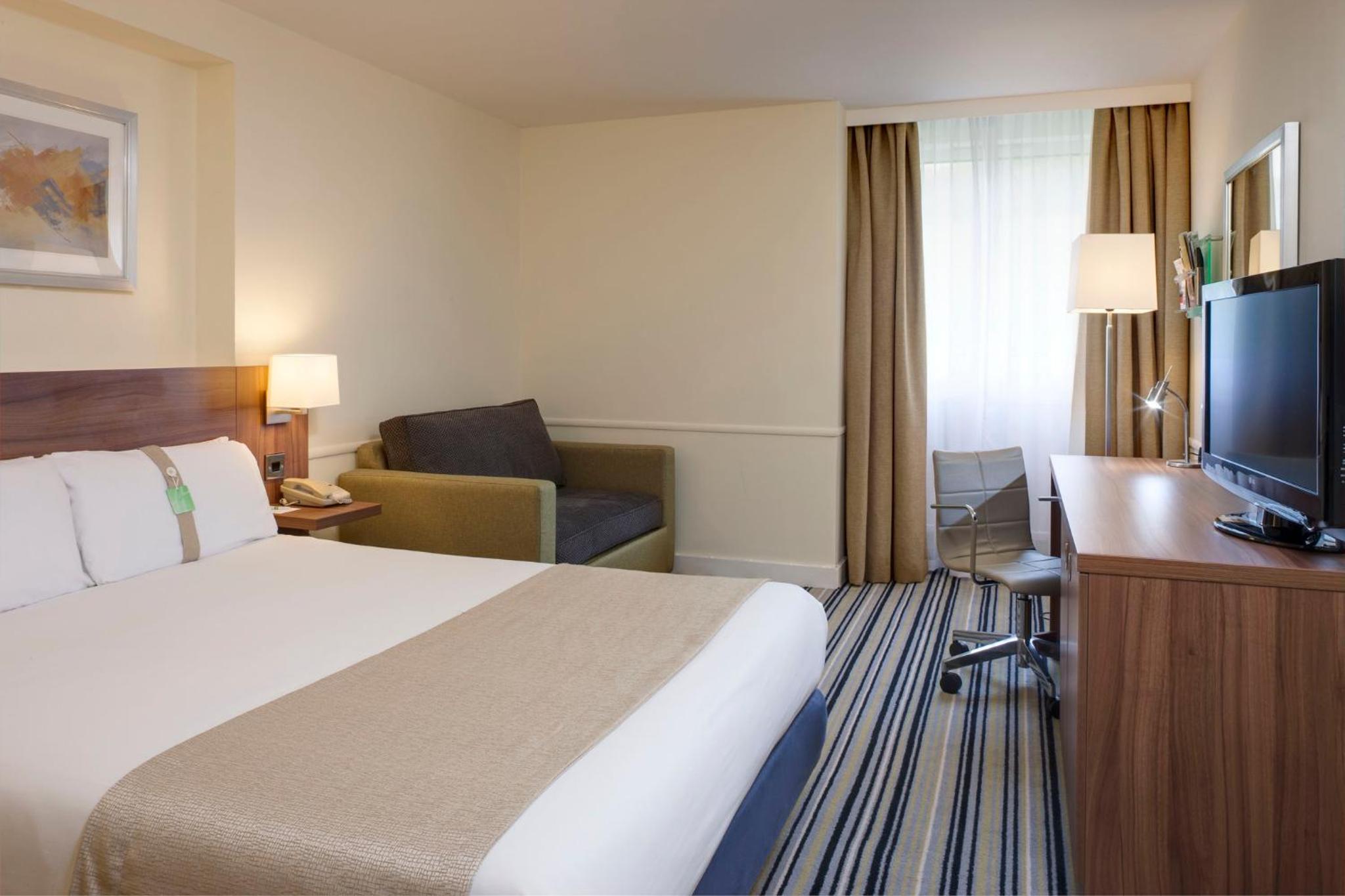 Standard Double Room with Single Sofa Bed - Photo 2