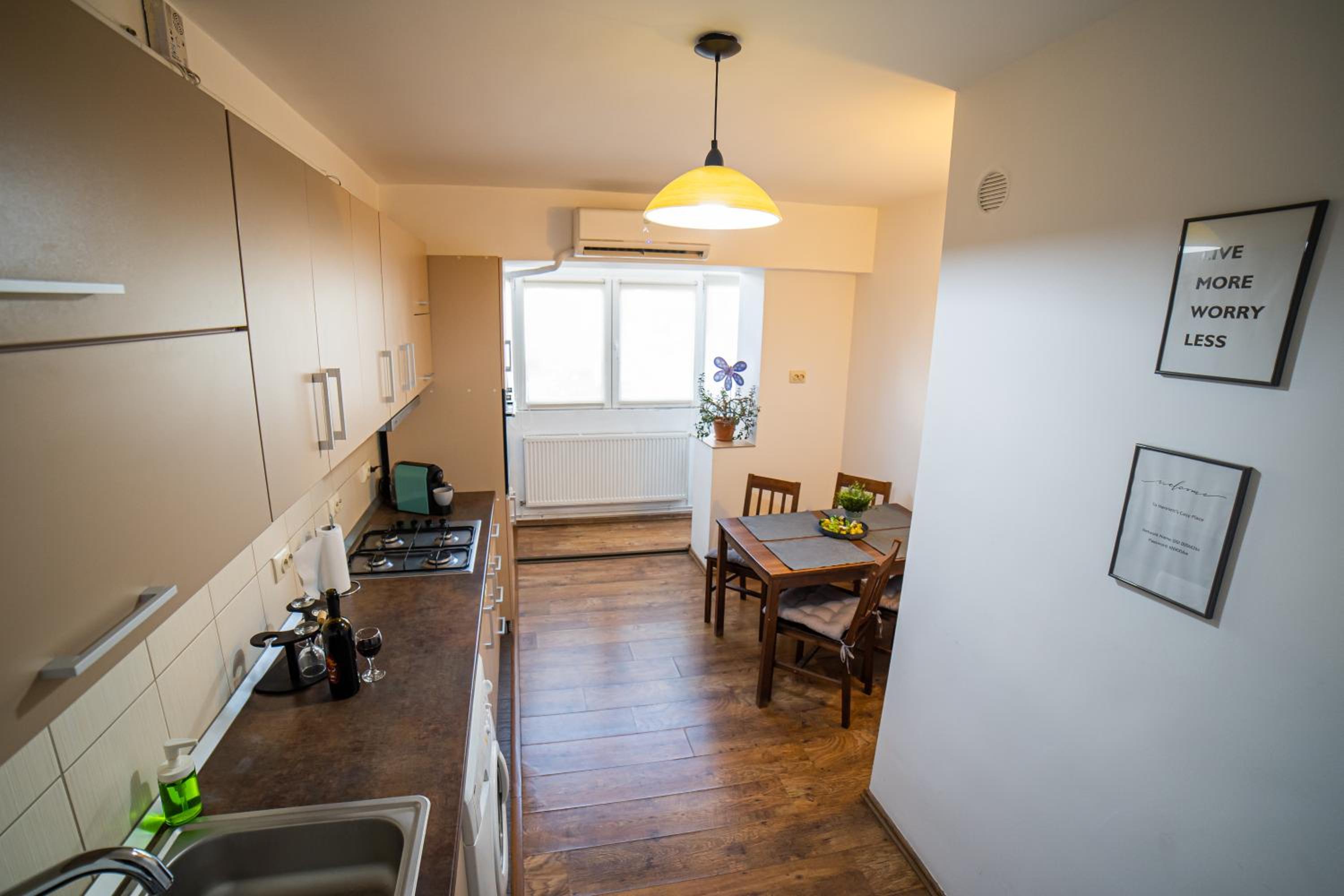 One-Bedroom Apartment - Photo 9