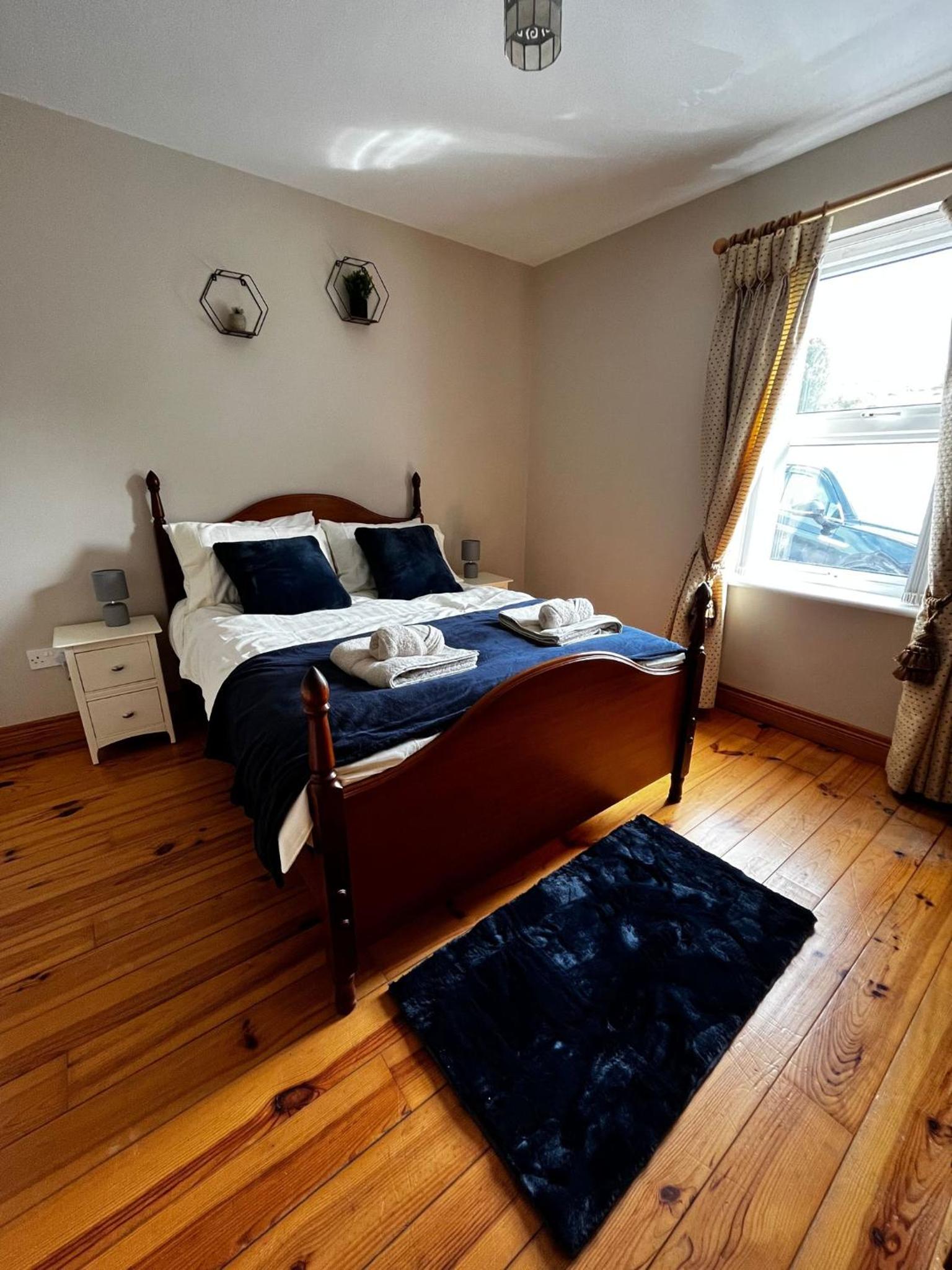 Four-Bedroom House photo 1