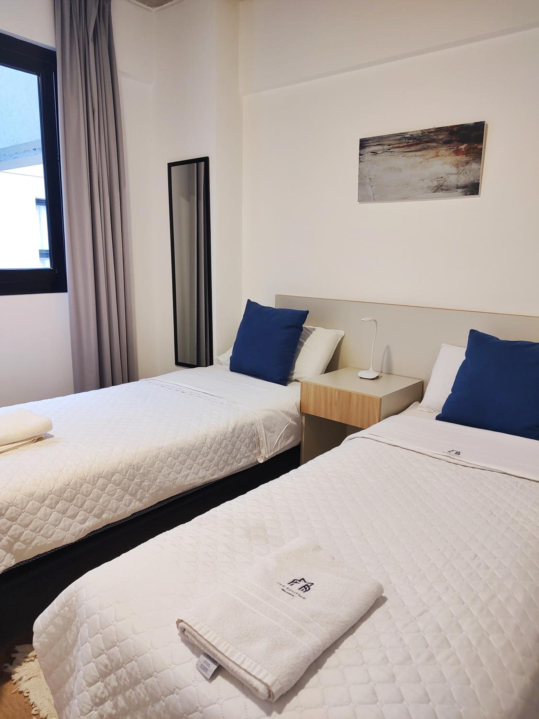 Studio Apartment photo 1