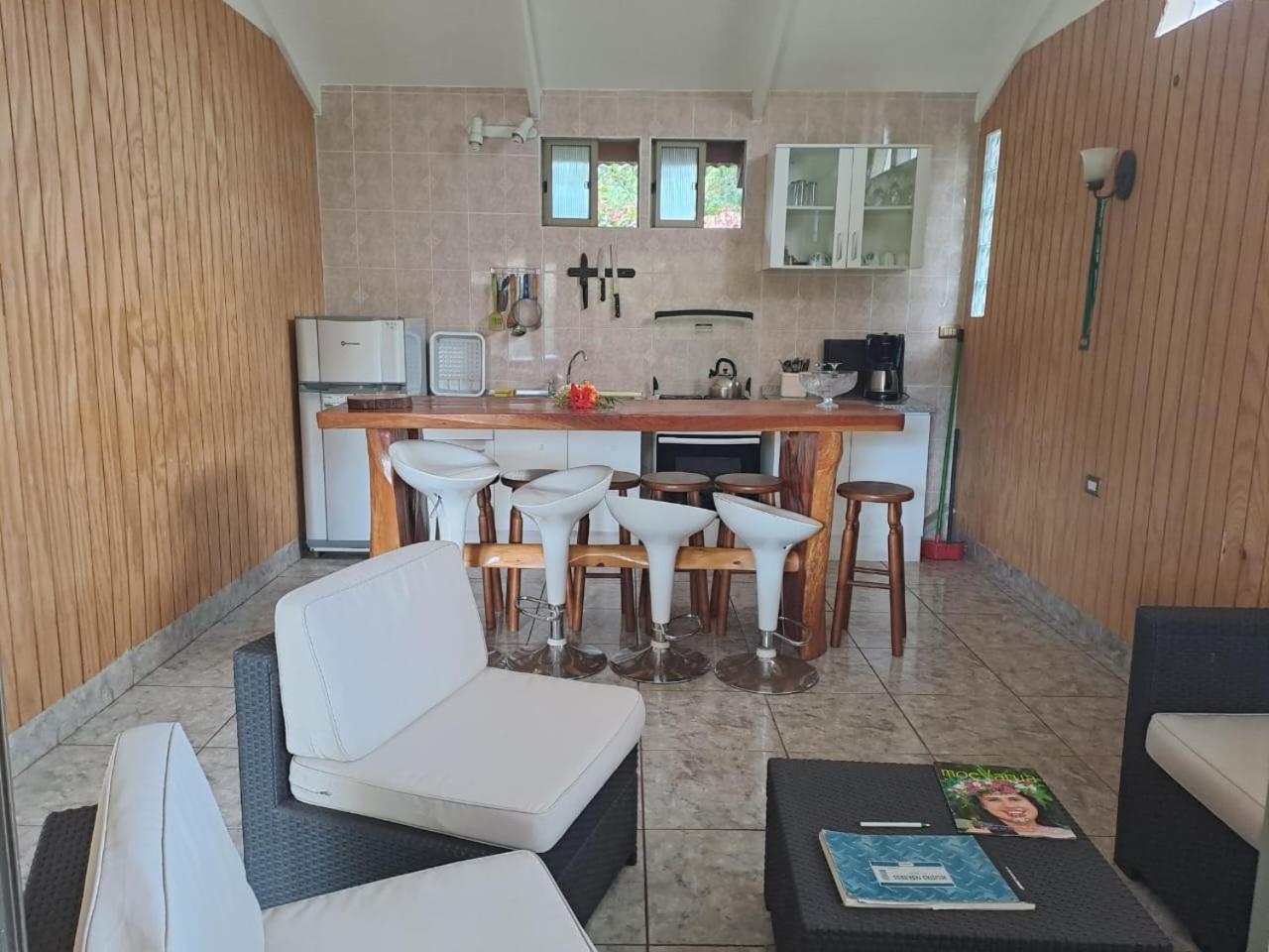 Family Room photo 3