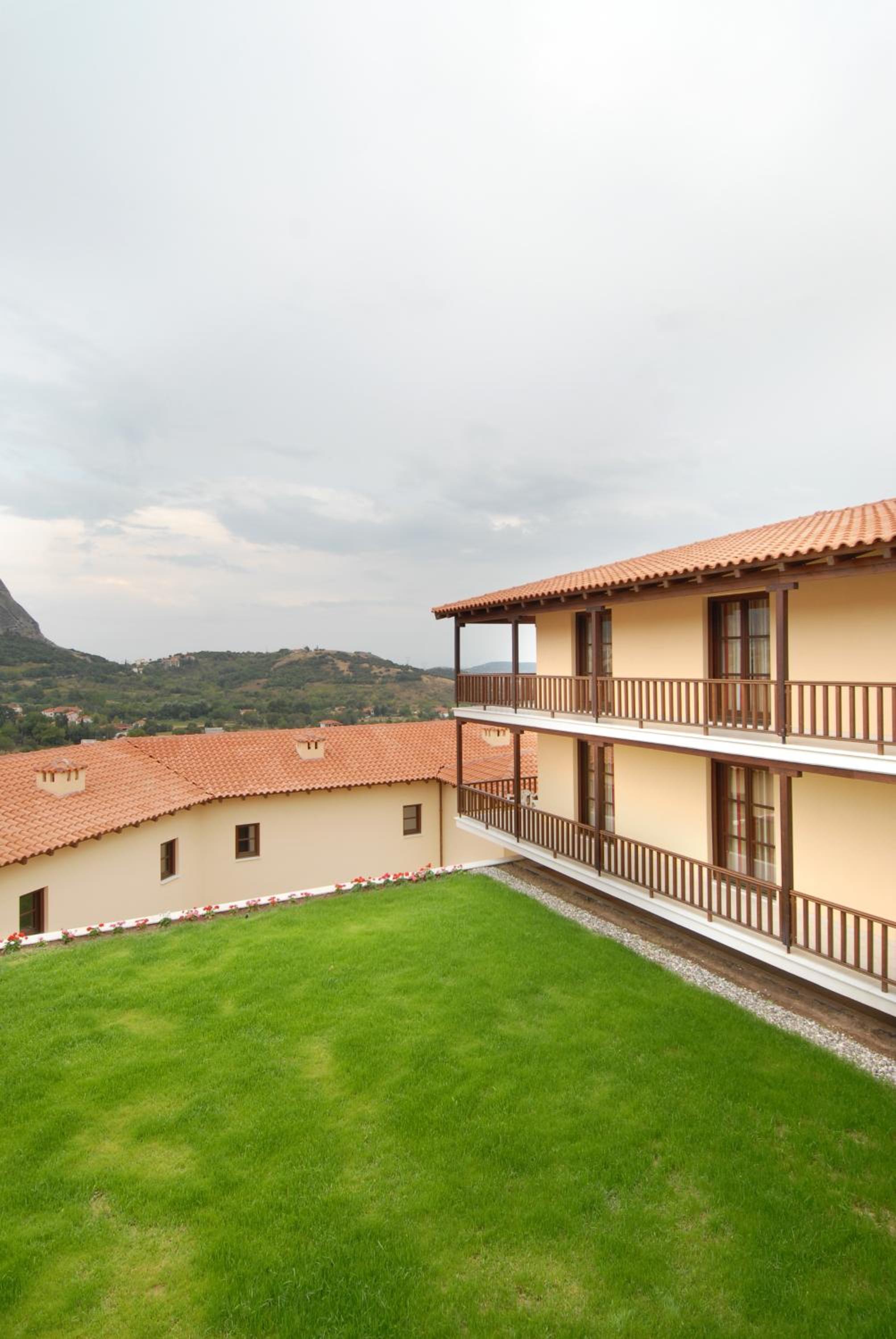 Quadruple Room with Garden View - Photo 7