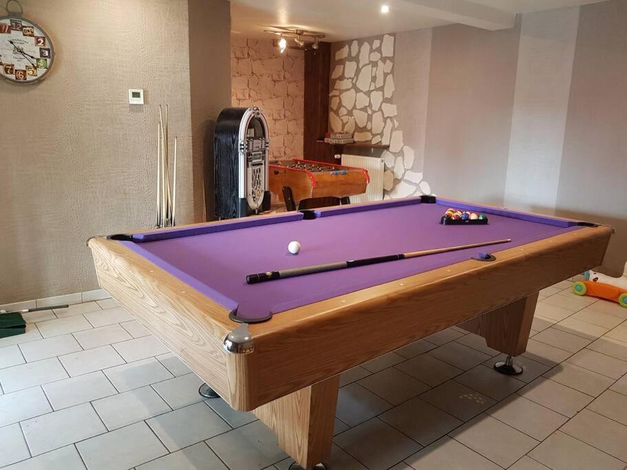 Six-Bedroom House photo 1