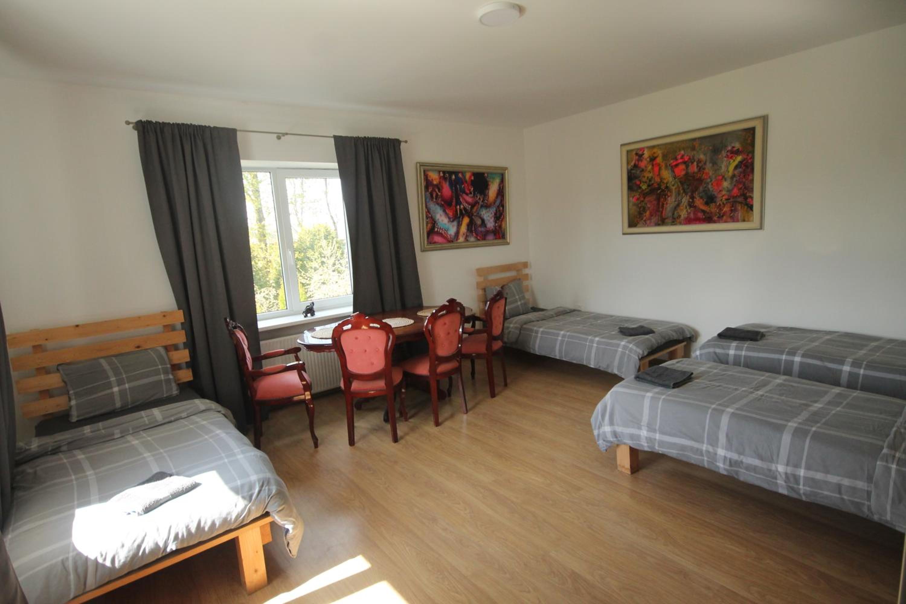 Quadruple Room with Shared Bathroom photo 3
