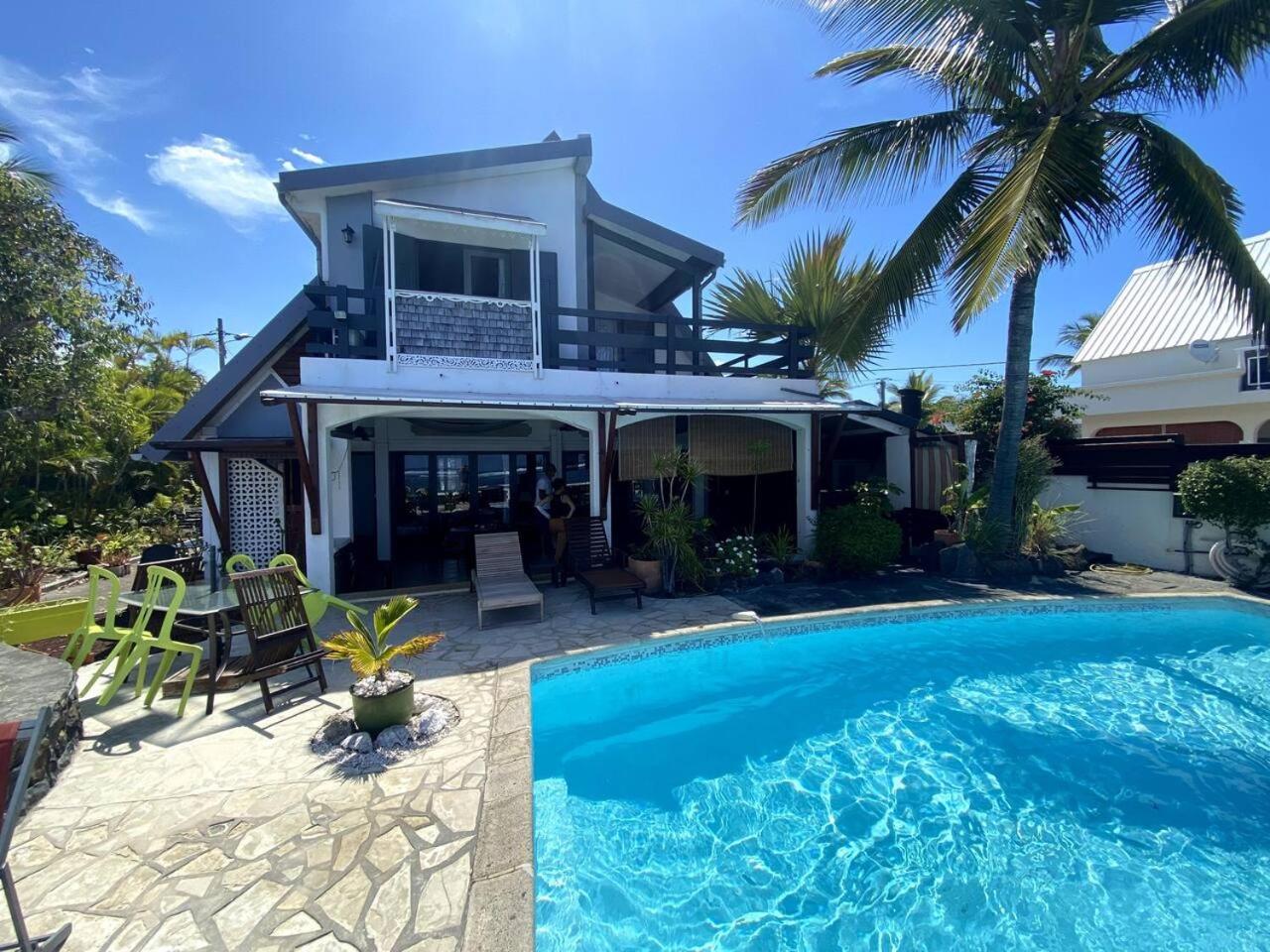 Villa photo 1