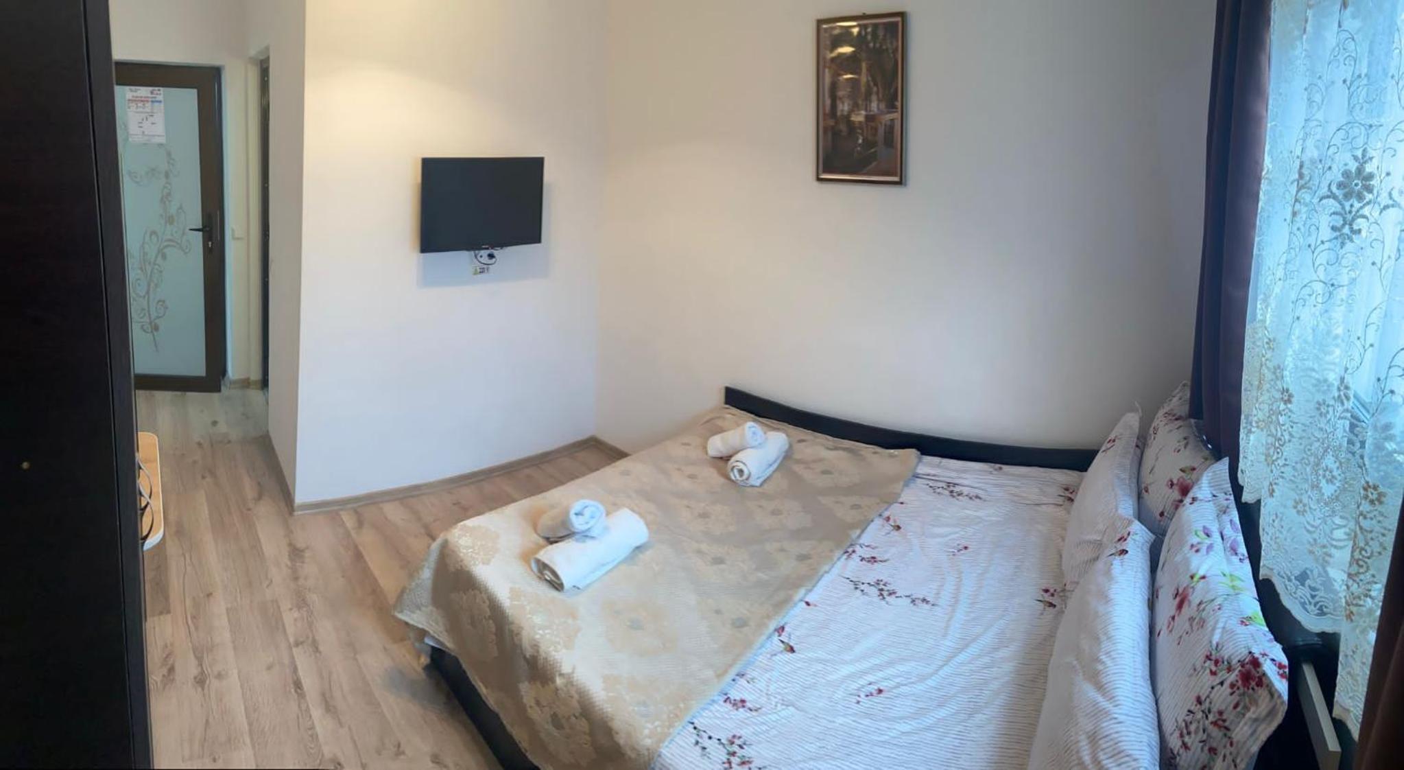 Small Double Room photo 1