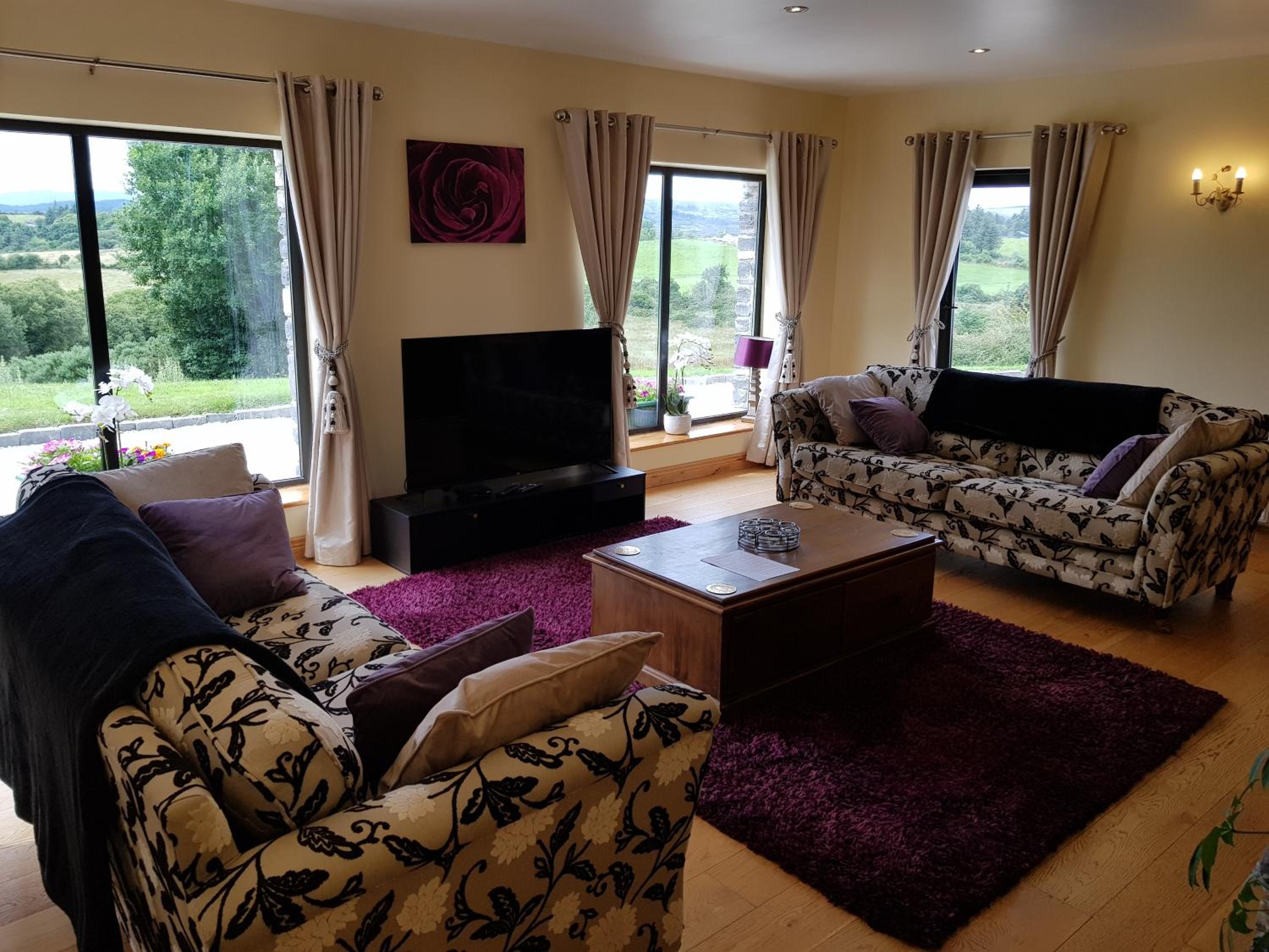 Four-Bedroom House photo 1