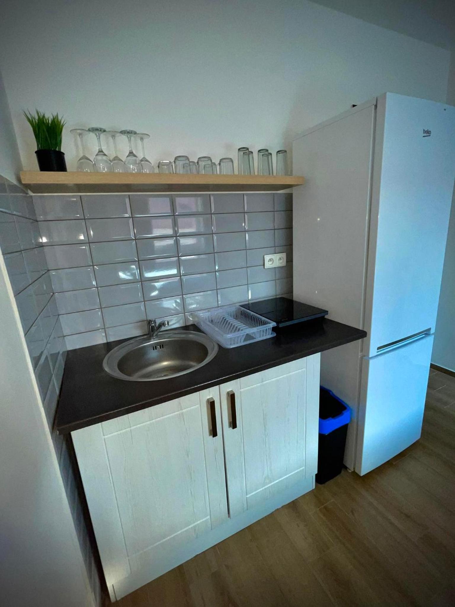 Studio Apartment photo 2