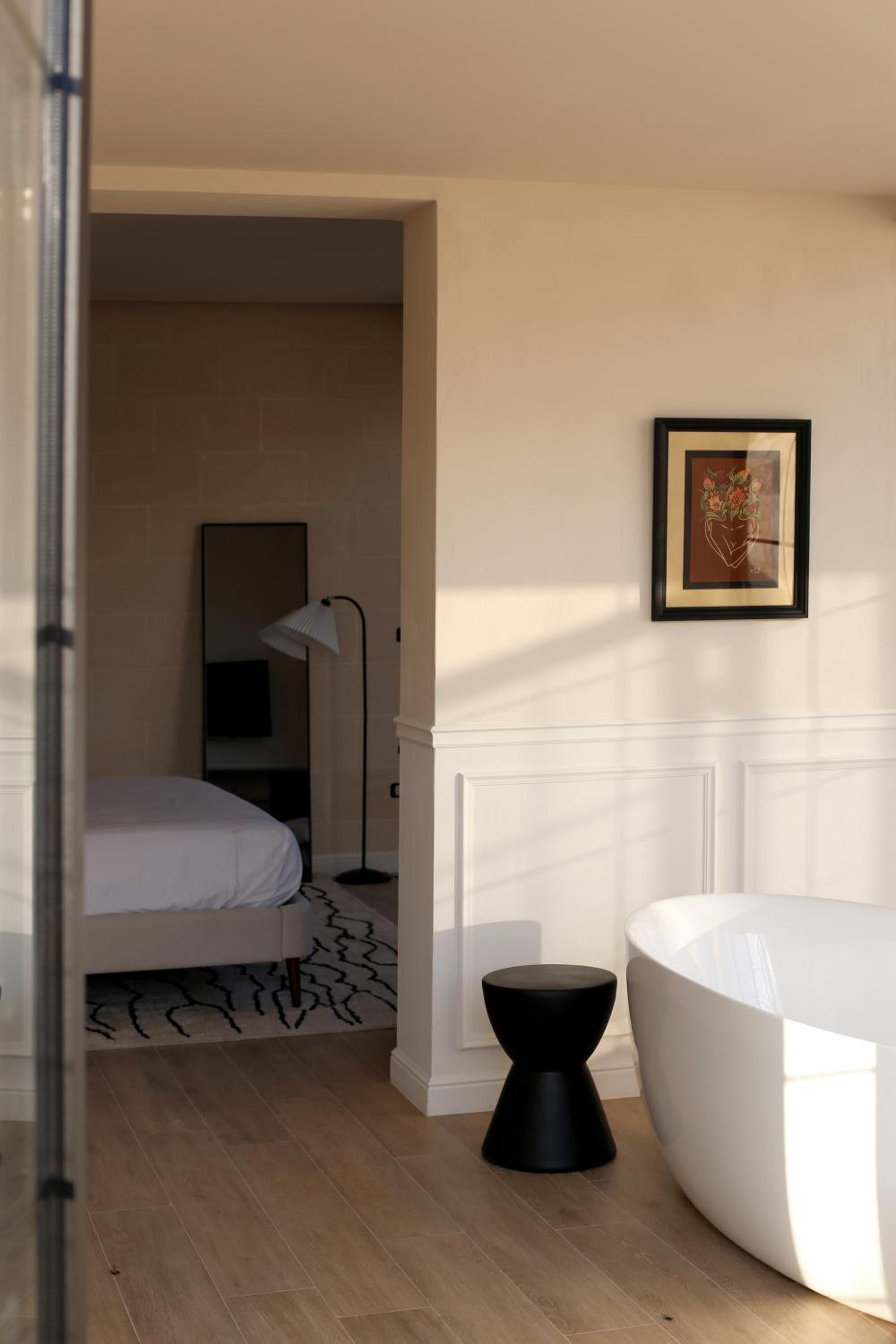 Suite with Garden View - Photo 5