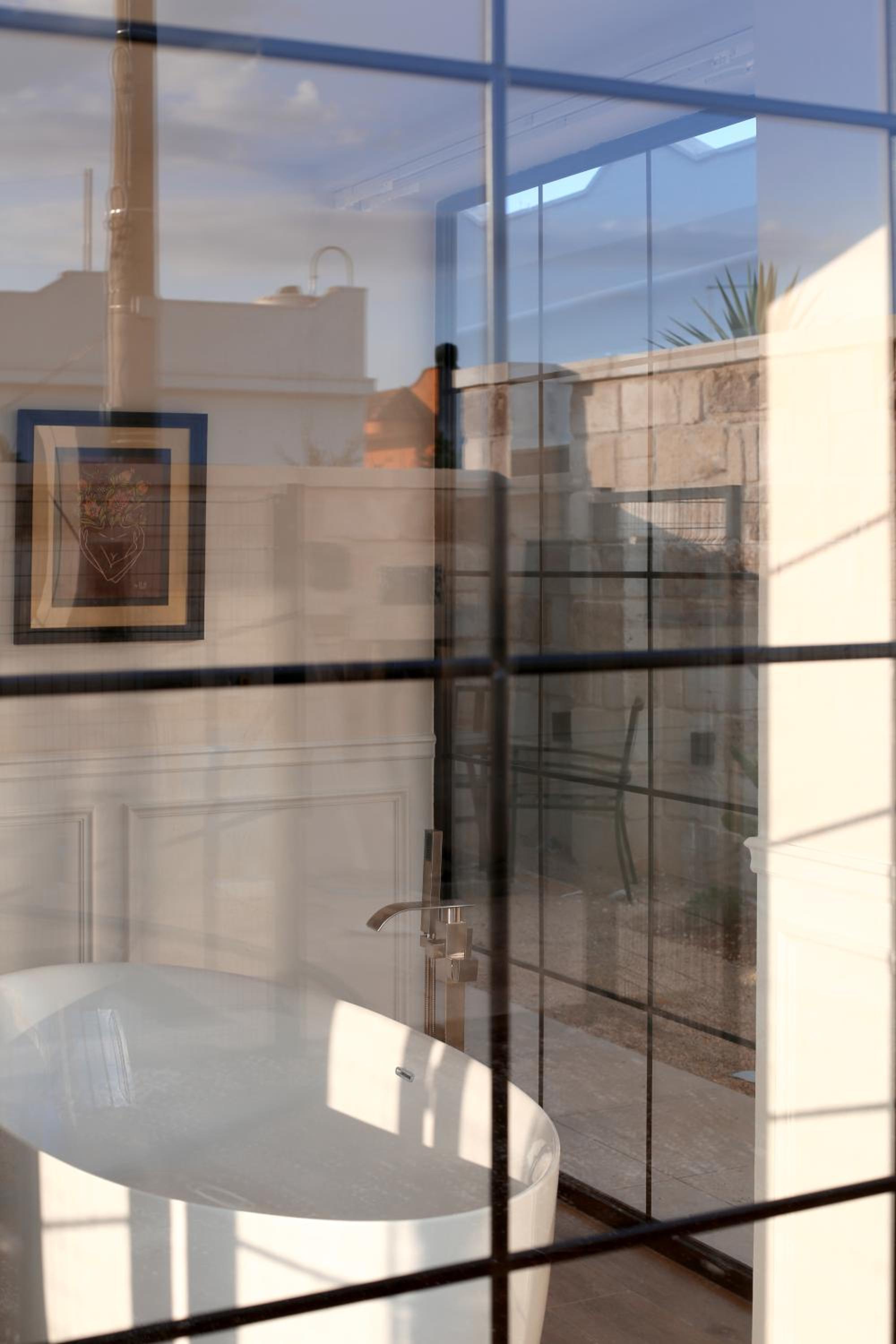 Suite with Garden View - Photo 2