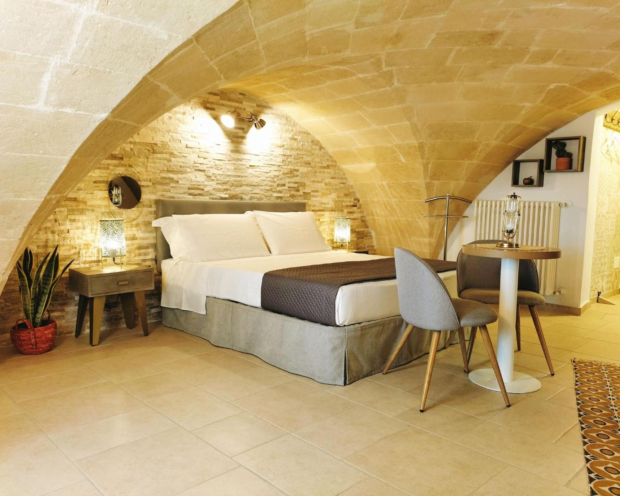 Double Room with Private Bathroom photo 1