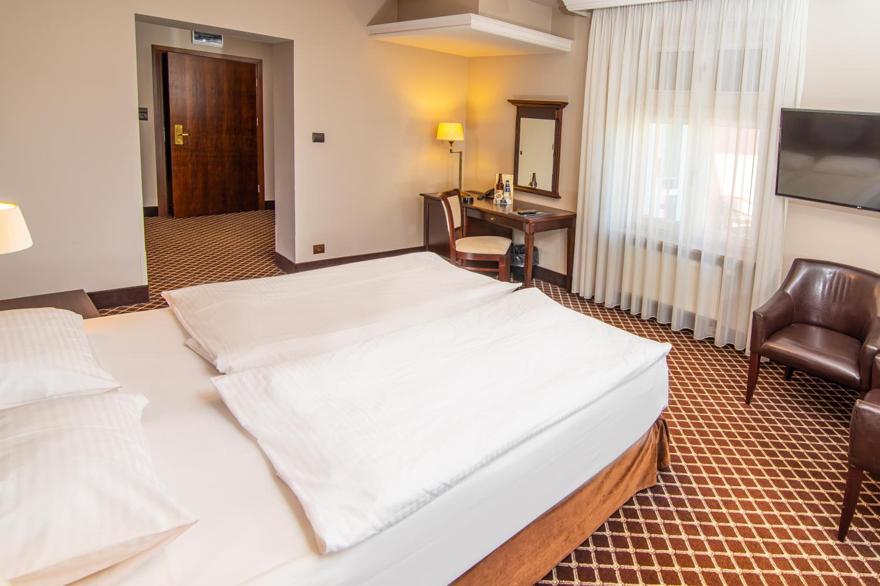 Standard Double Room - Photo 4