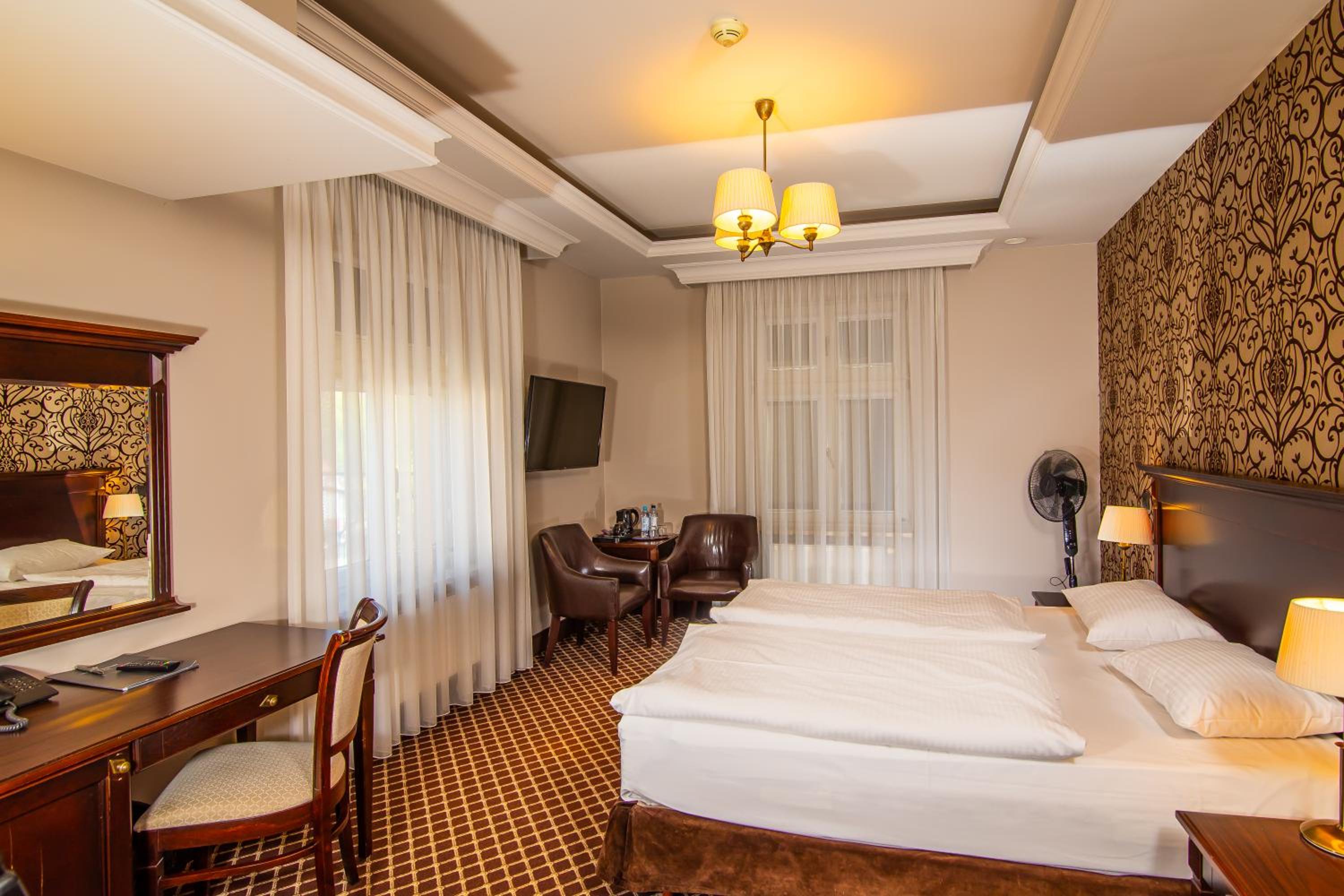 Standard Double Room - Photo 1