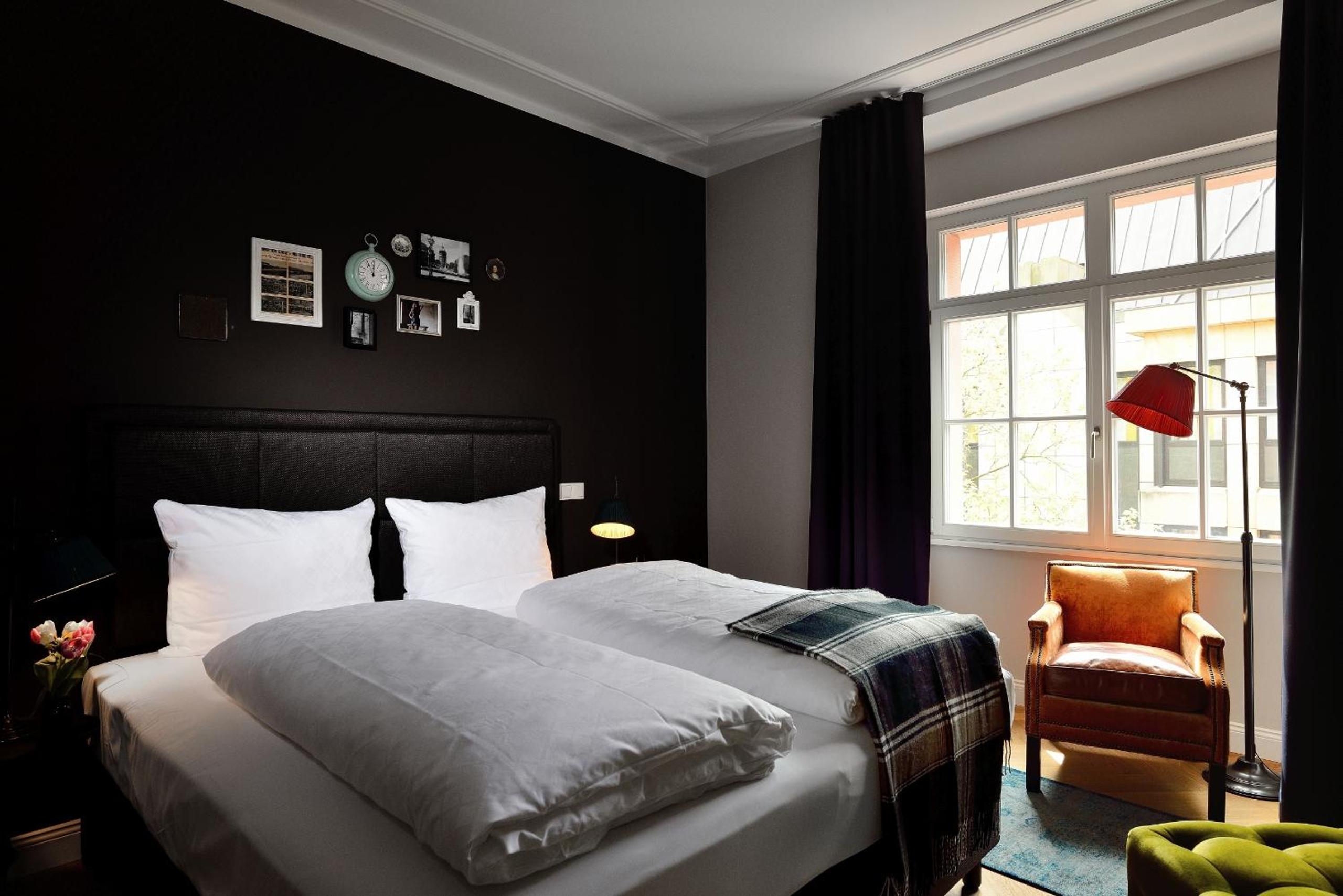 Comfort Double Room thumbnail 5