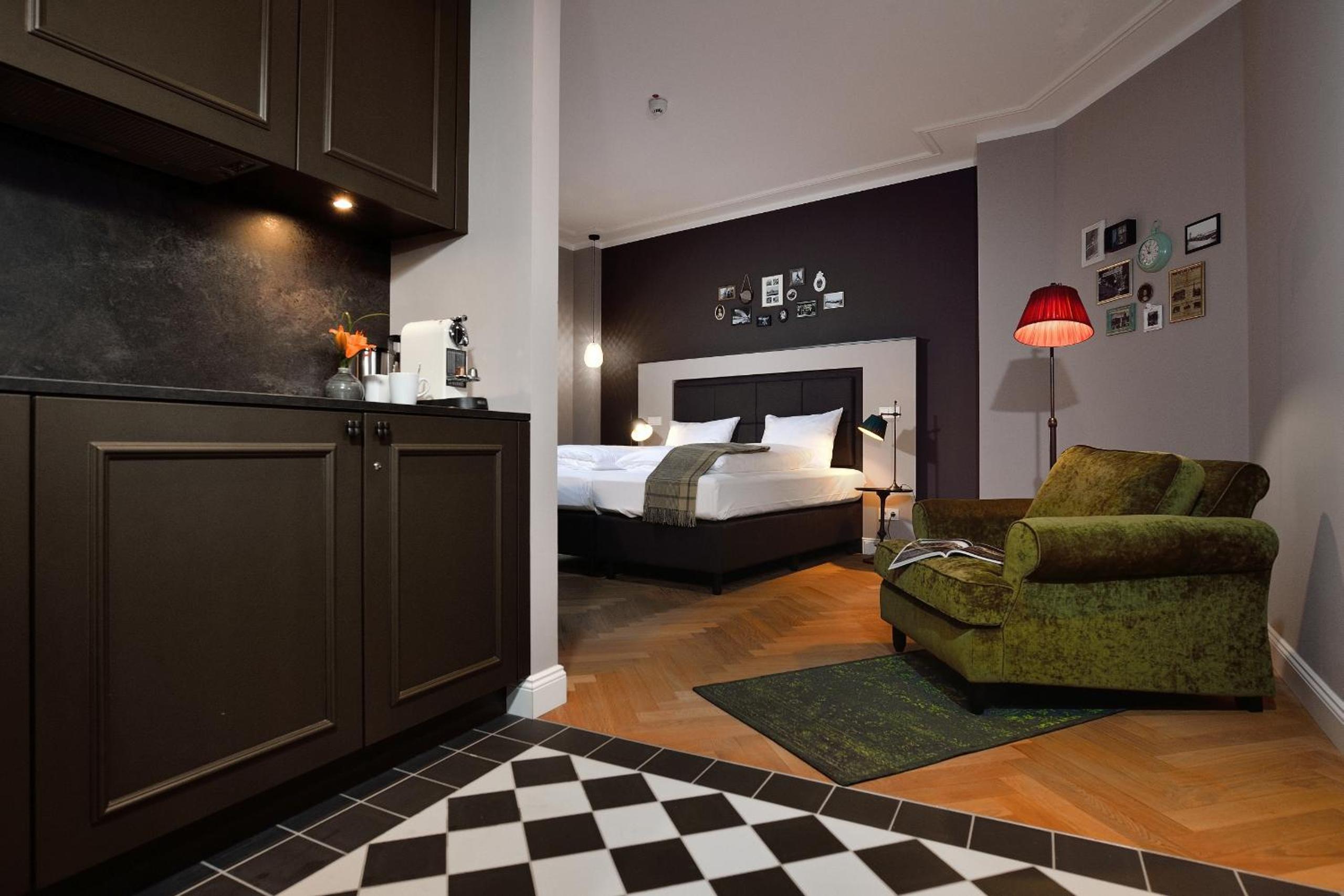 Comfort Double Room thumbnail 6