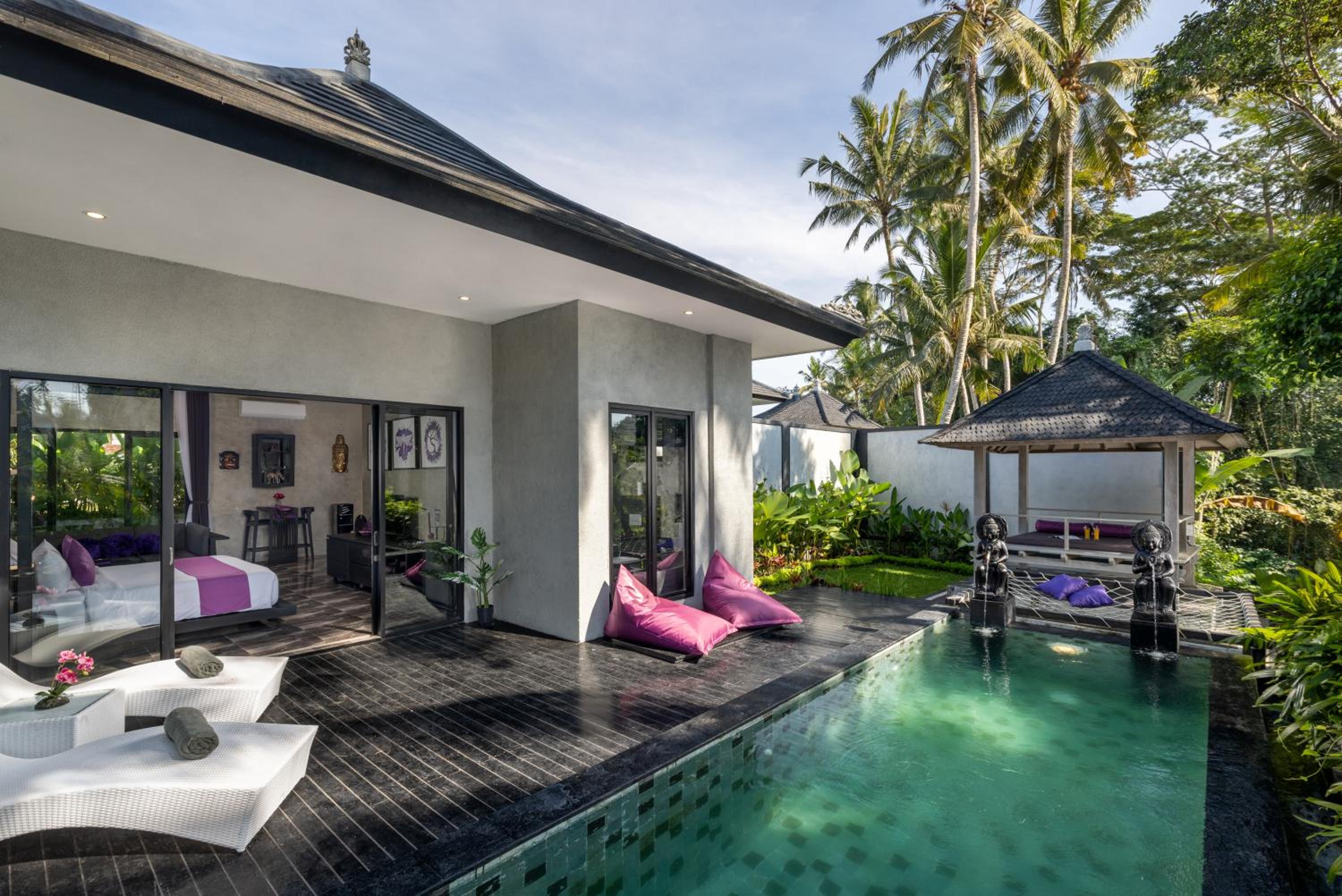 Deluxe One-Bedroom Villa with Private Pool