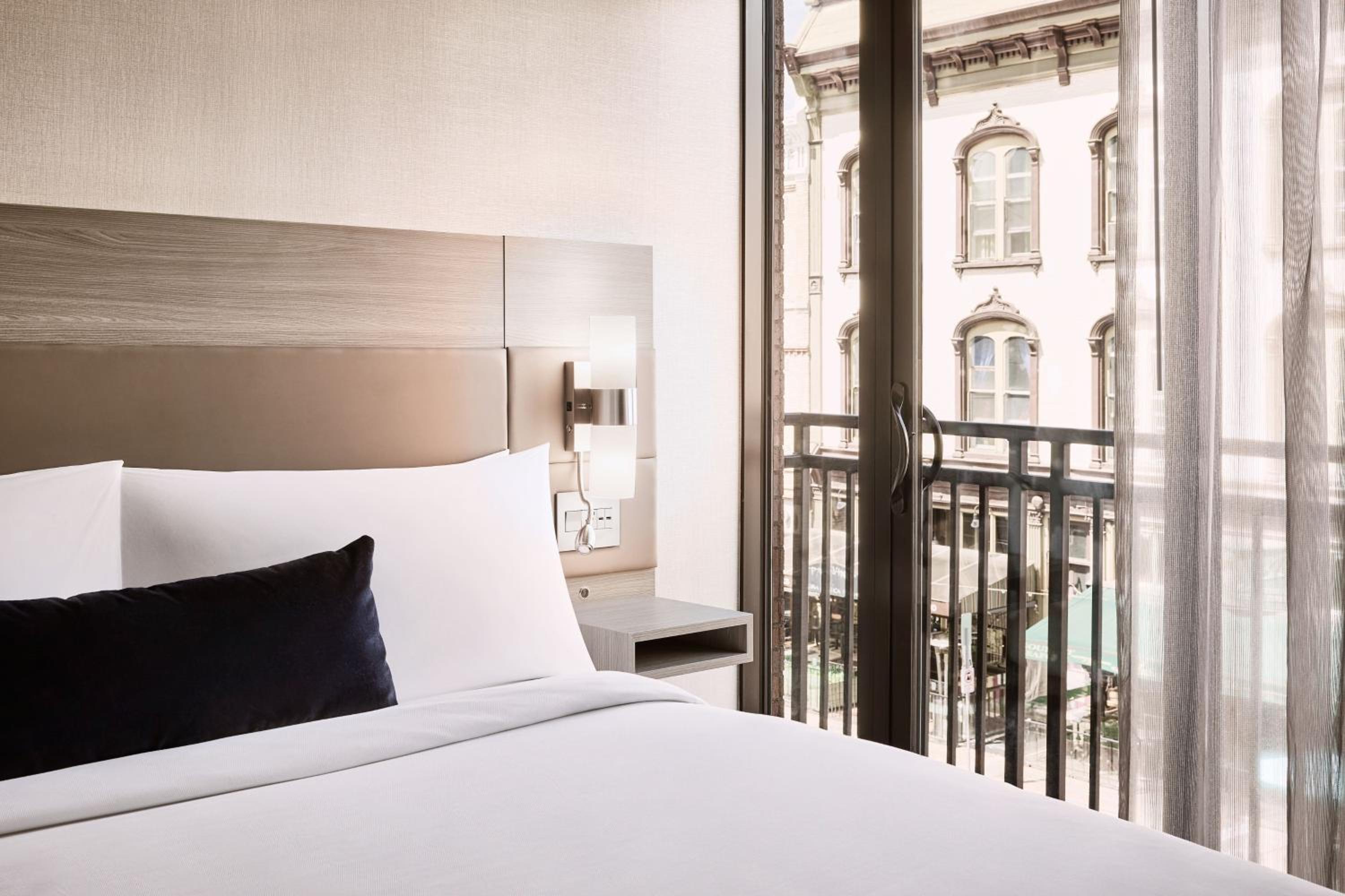 King Room with Balcony and Street View - Photo 1
