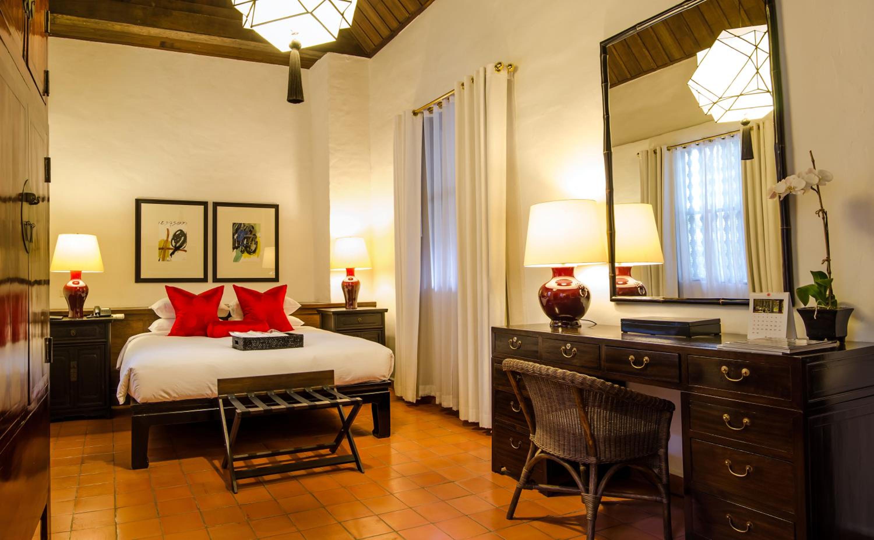 Two-Bedroom Suite -  Above 12 Years Old Only - Photo 2
